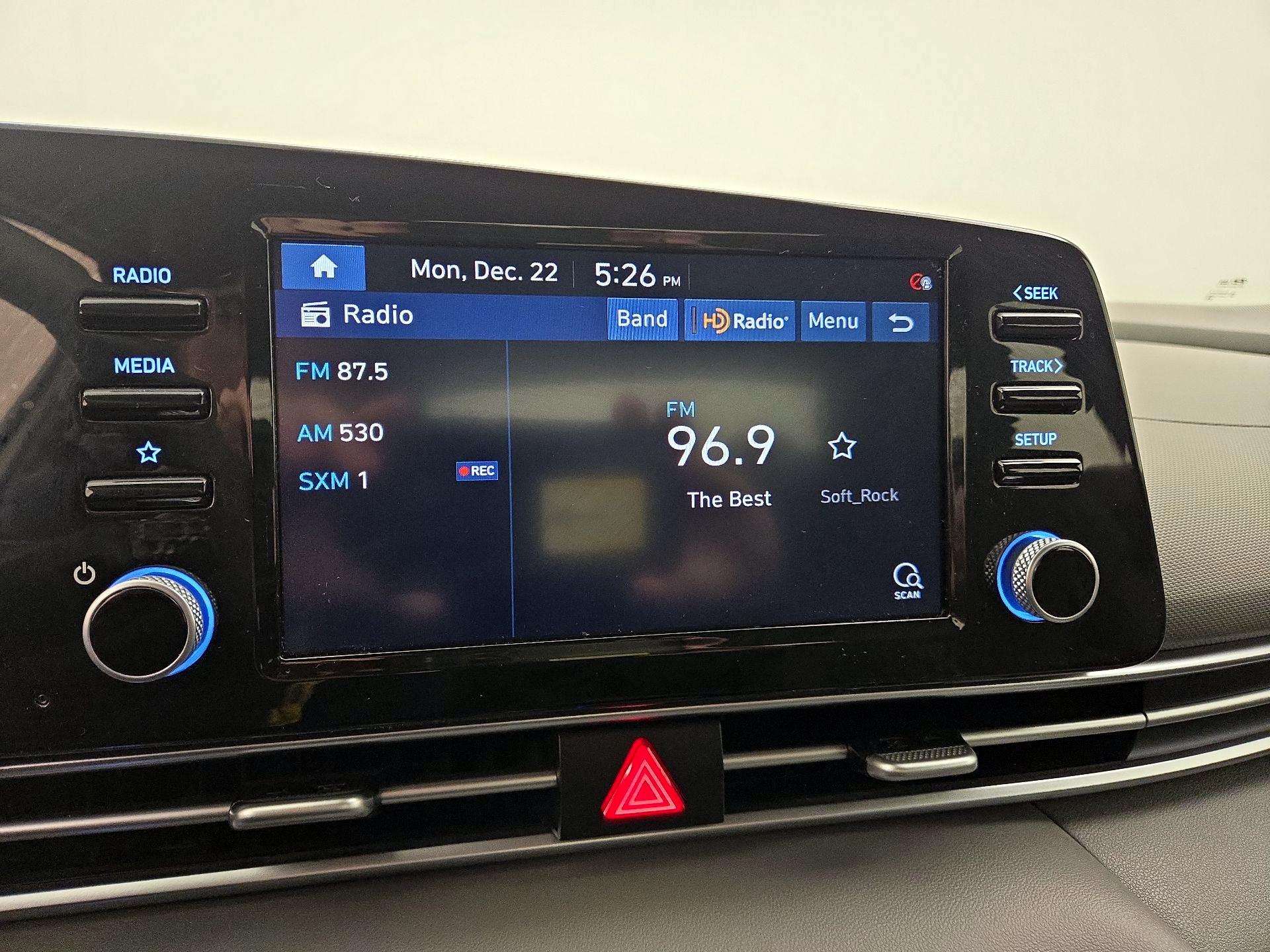 Thumbnail: 2022 Hyundai Elantra - 15