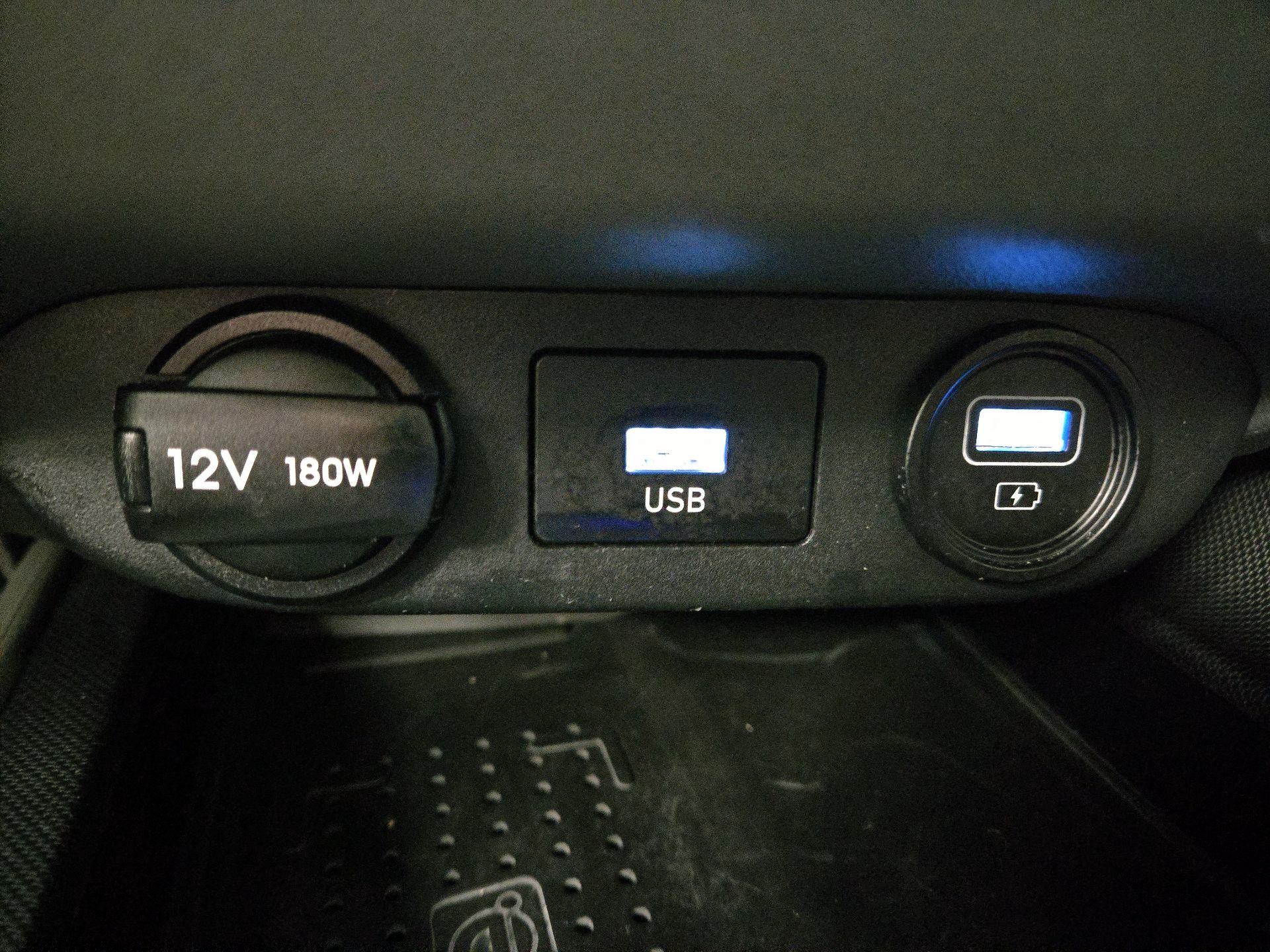 Thumbnail: 2022 Hyundai Elantra - 18