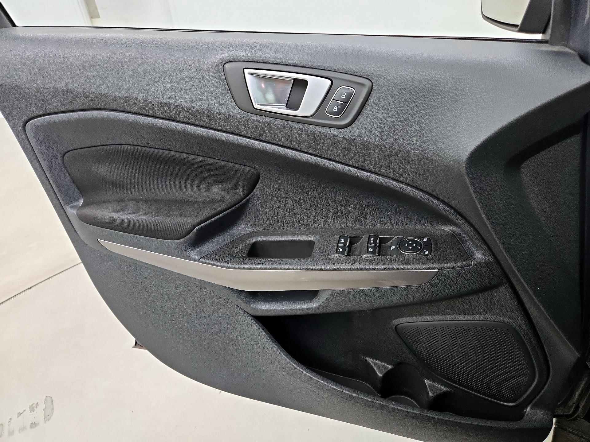 Thumbnail: 2019 Ford EcoSport - 12