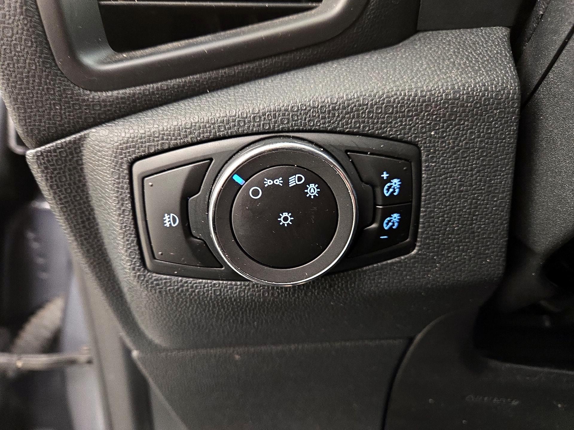 Thumbnail: 2019 Ford EcoSport - 13