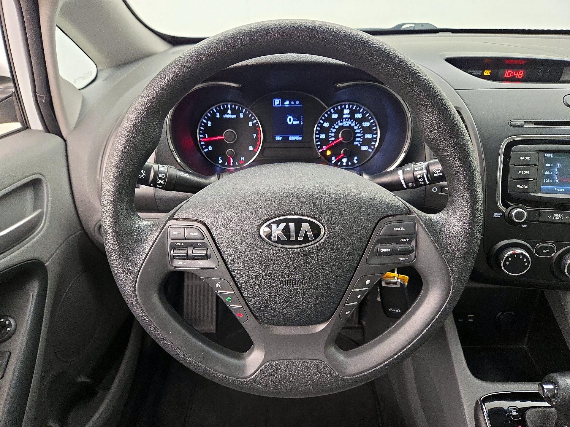 Thumbnail: 2018 Kia Forte - 10