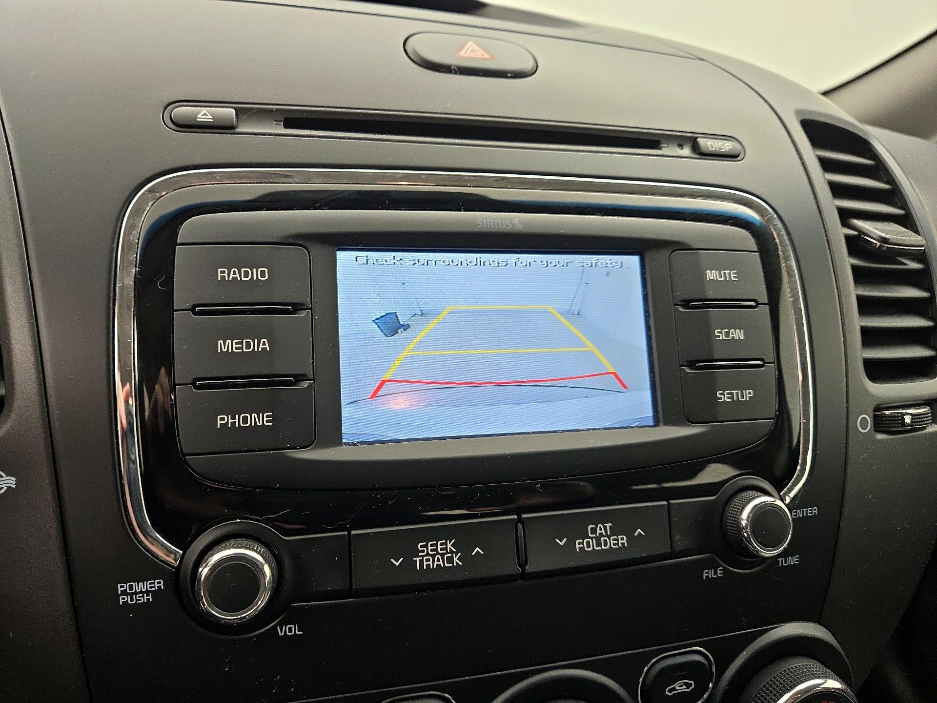 Thumbnail: 2018 Kia Forte - 14