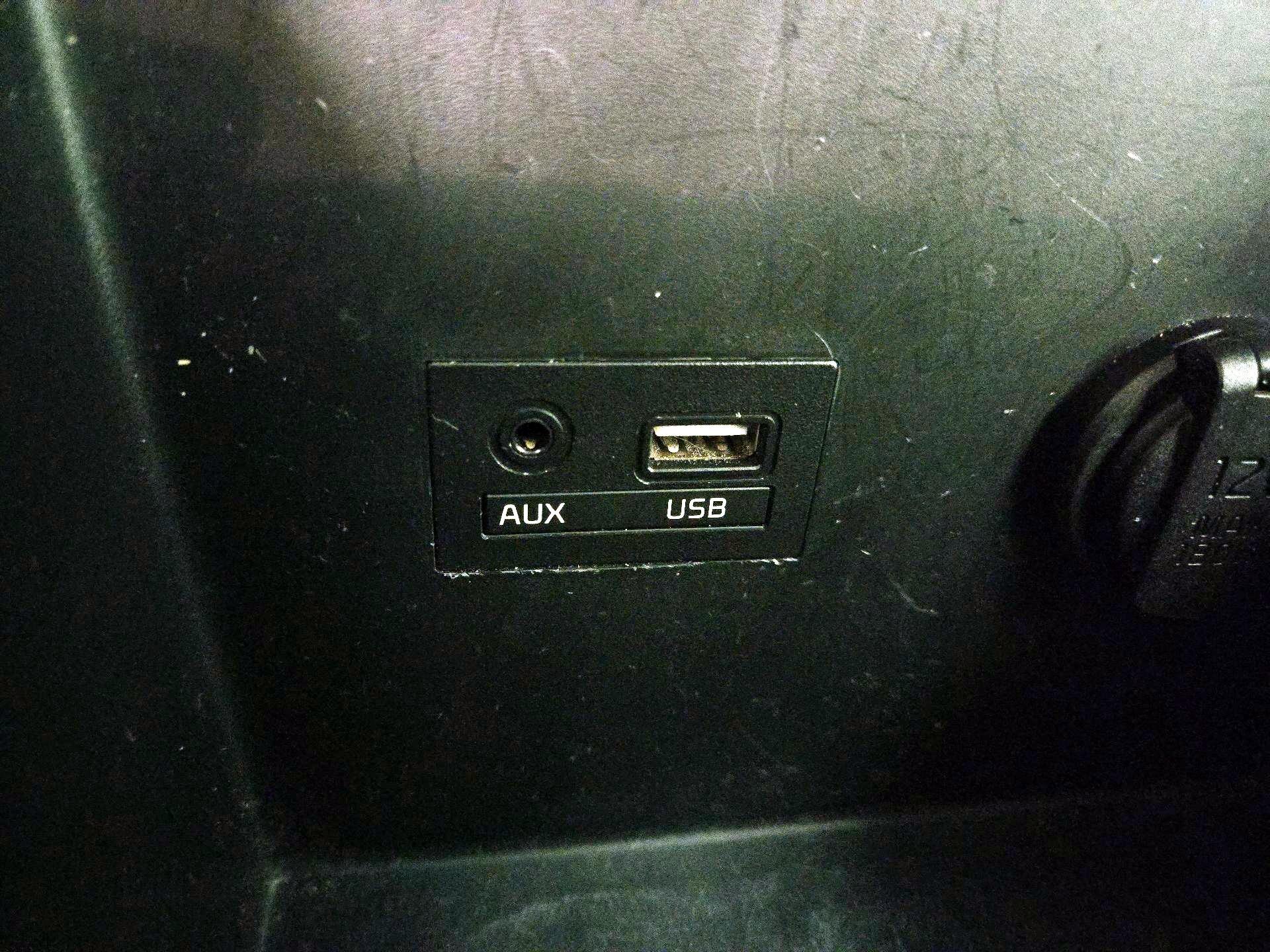 Thumbnail: 2018 Kia Forte - 18