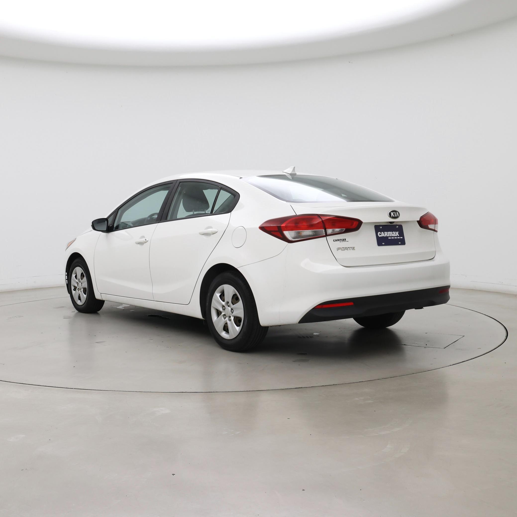 Thumbnail: 2018 Kia Forte - 2