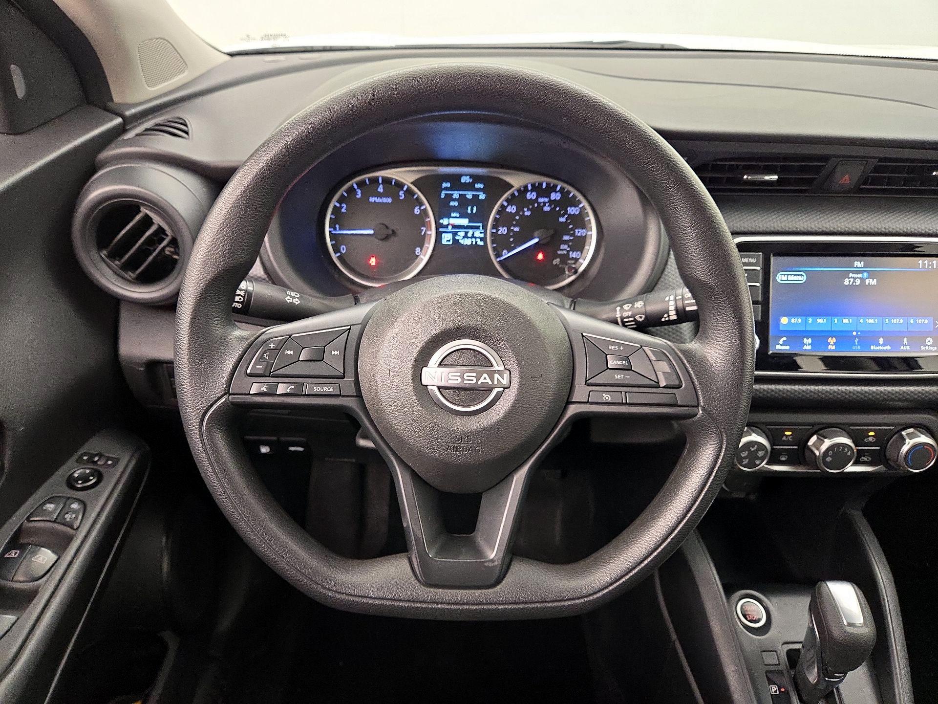 Thumbnail: 2023 Nissan Kicks - 10