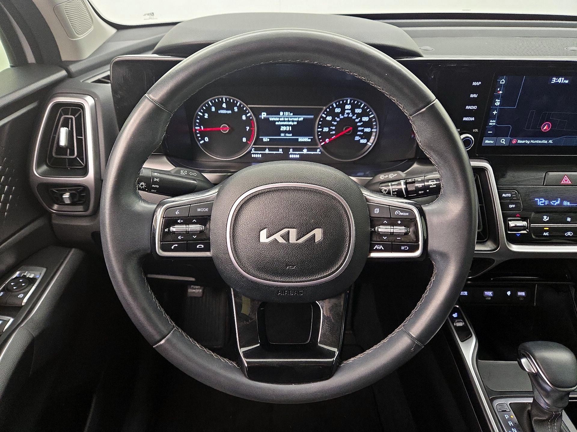 Thumbnail: 2023 Kia Sorento - 10