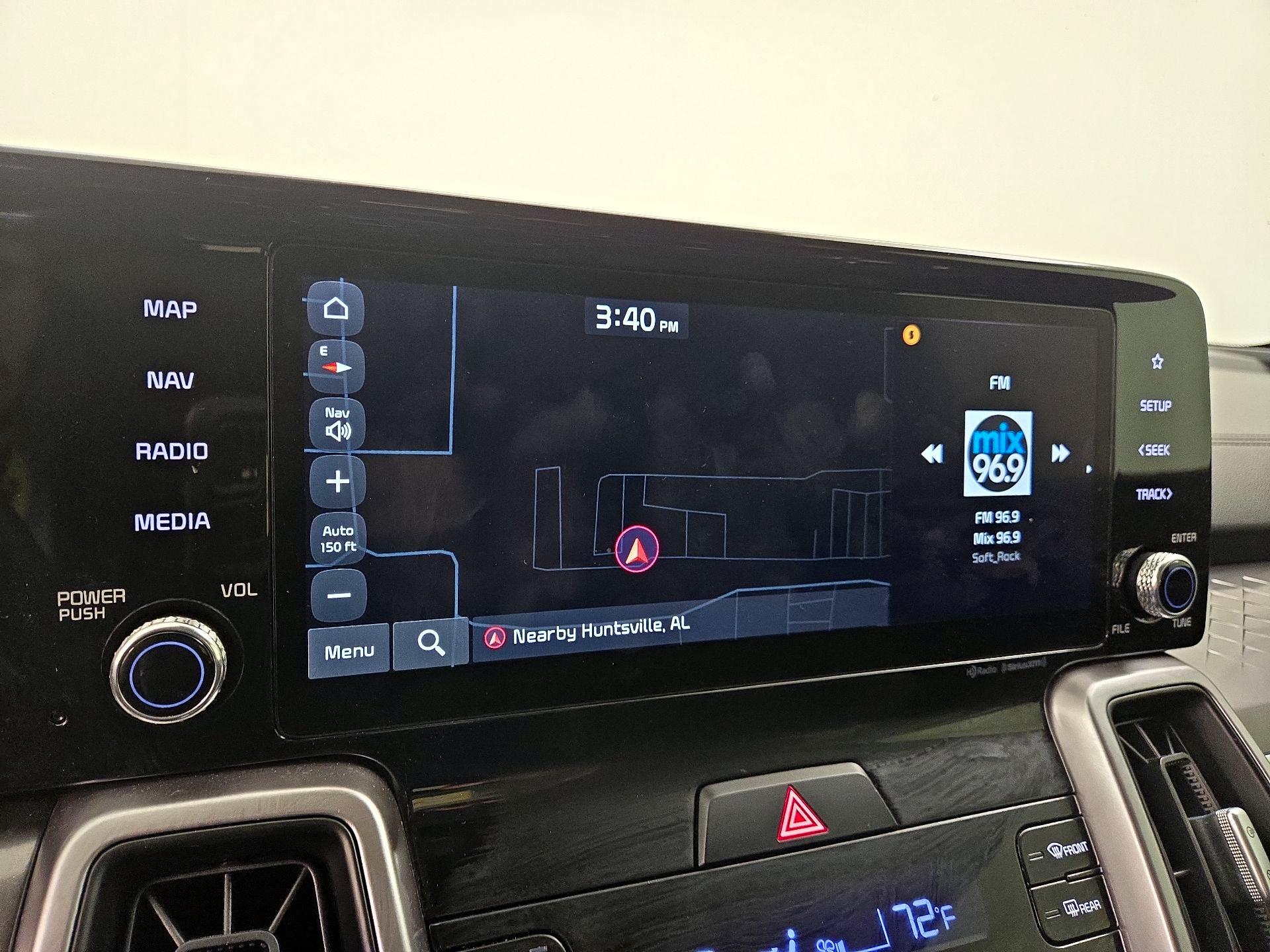 Thumbnail: 2023 Kia Sorento - 14