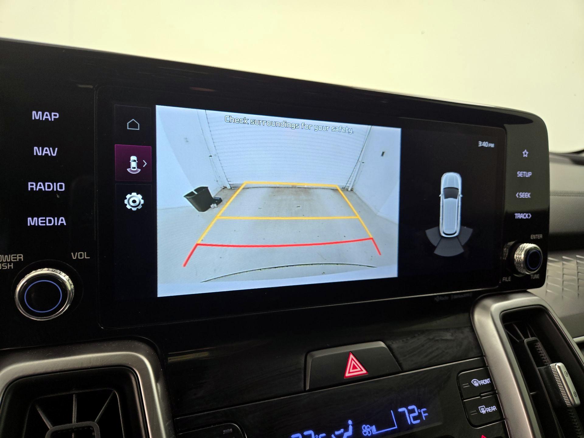 Thumbnail: 2023 Kia Sorento - 15