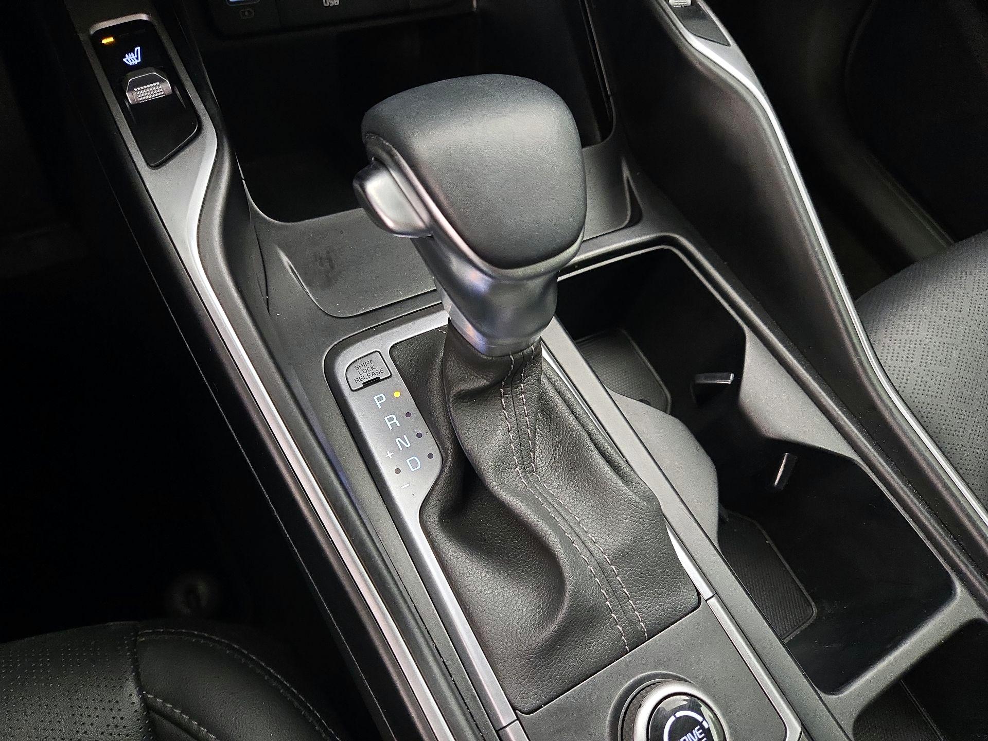 Thumbnail: 2023 Kia Sorento - 18