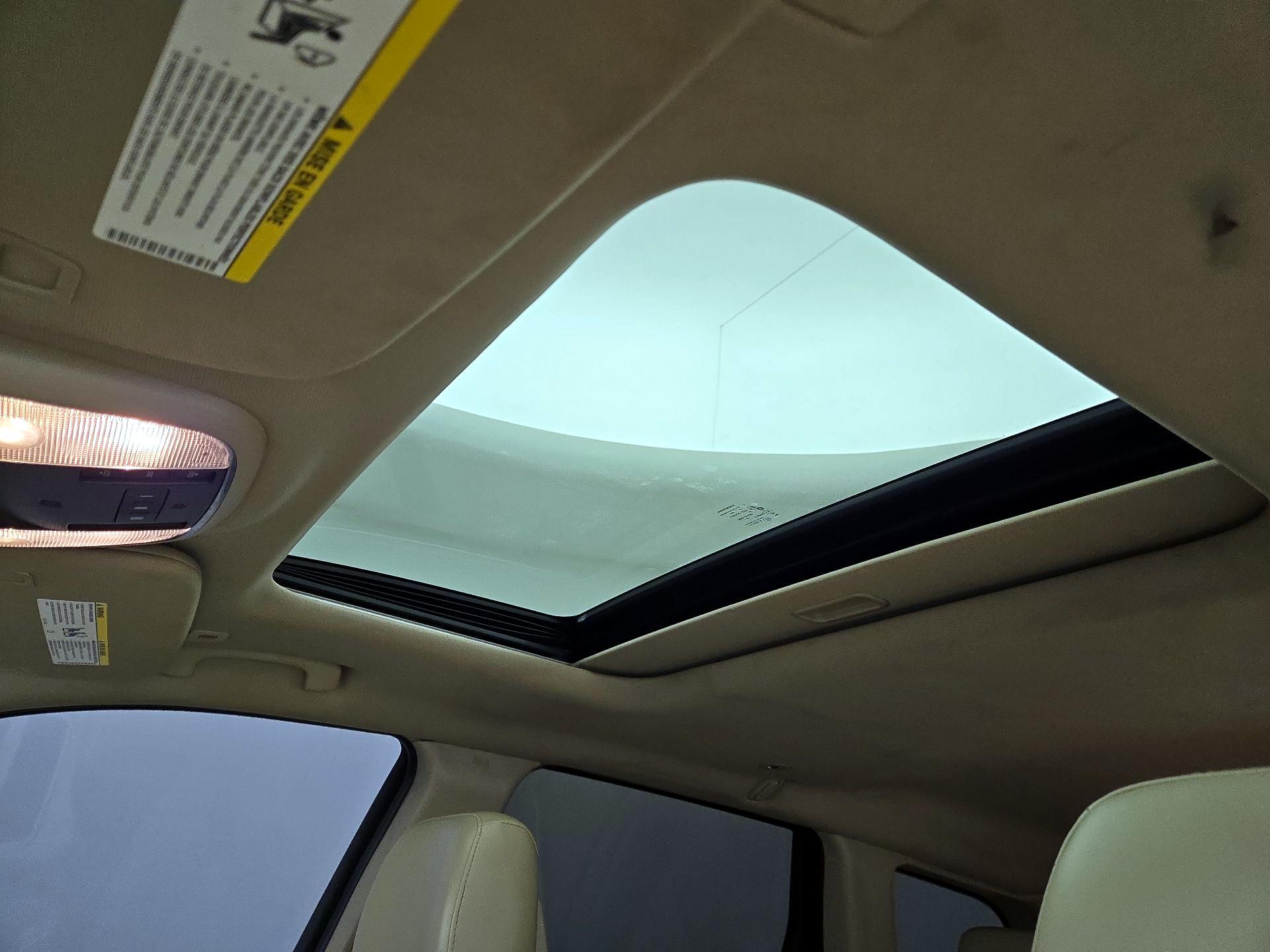 Thumbnail: 2017 Jeep Grand Cherokee - 19