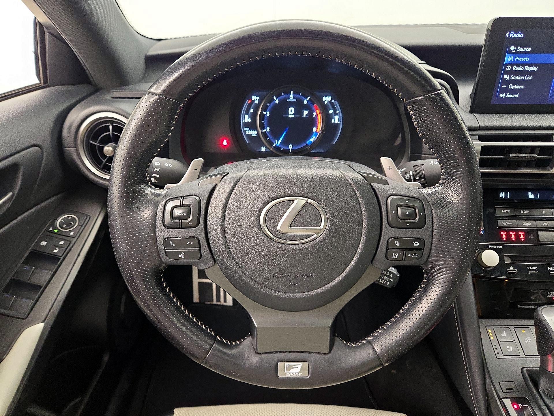 Thumbnail: 2022 Lexus IS - 10