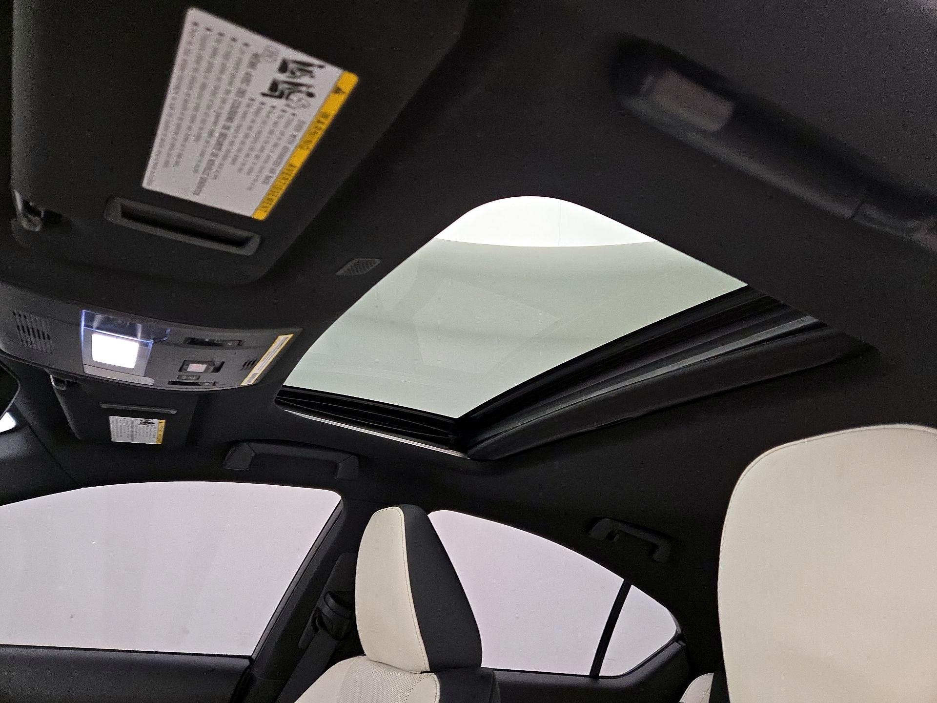 Thumbnail: 2022 Lexus IS - 19