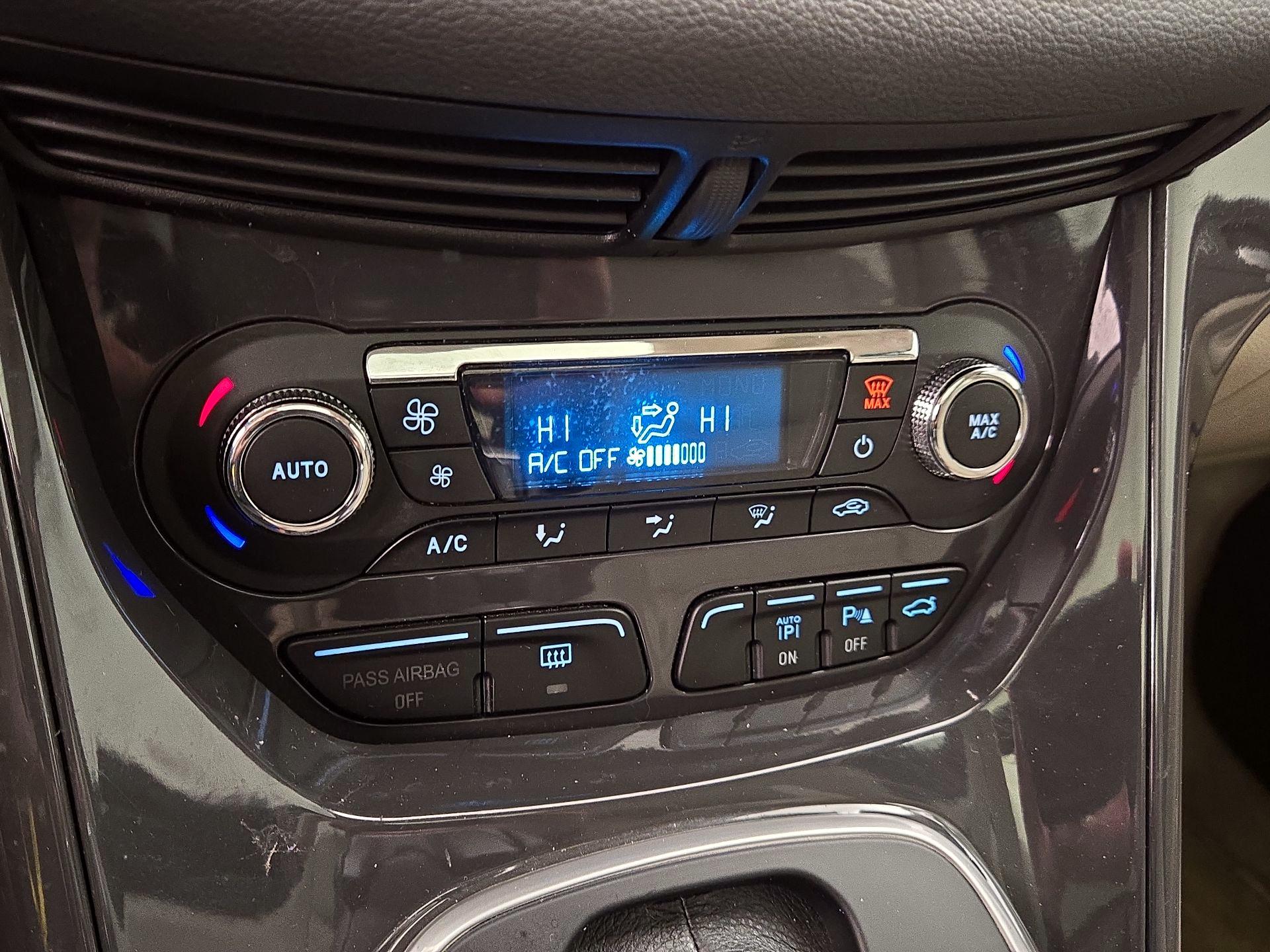 Thumbnail: 2014 Ford Escape - 16