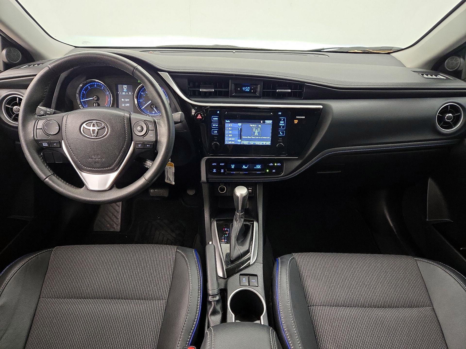 Thumbnail: 2017 Toyota Corolla - 9