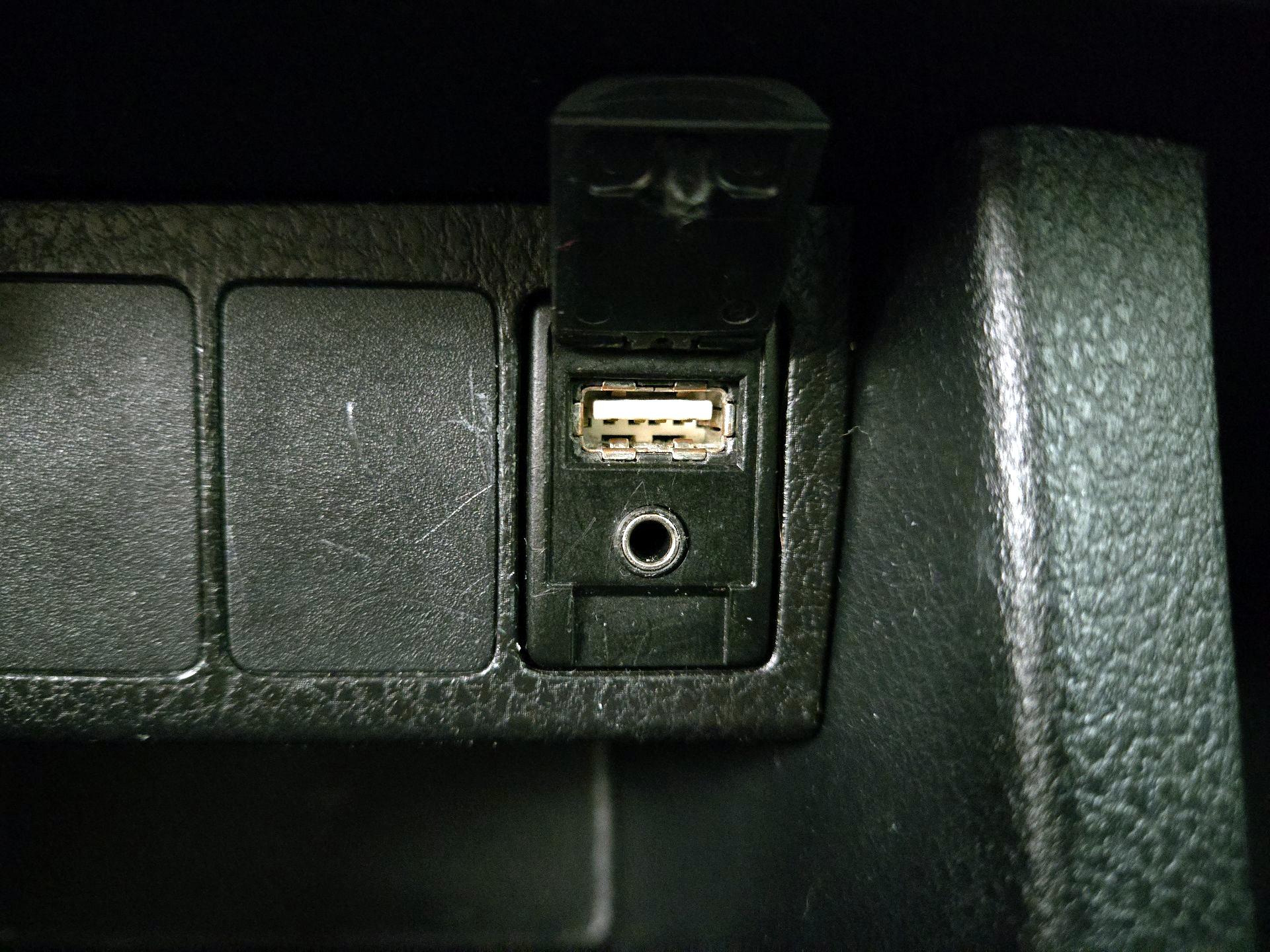 Thumbnail: 2017 Toyota Corolla - 18