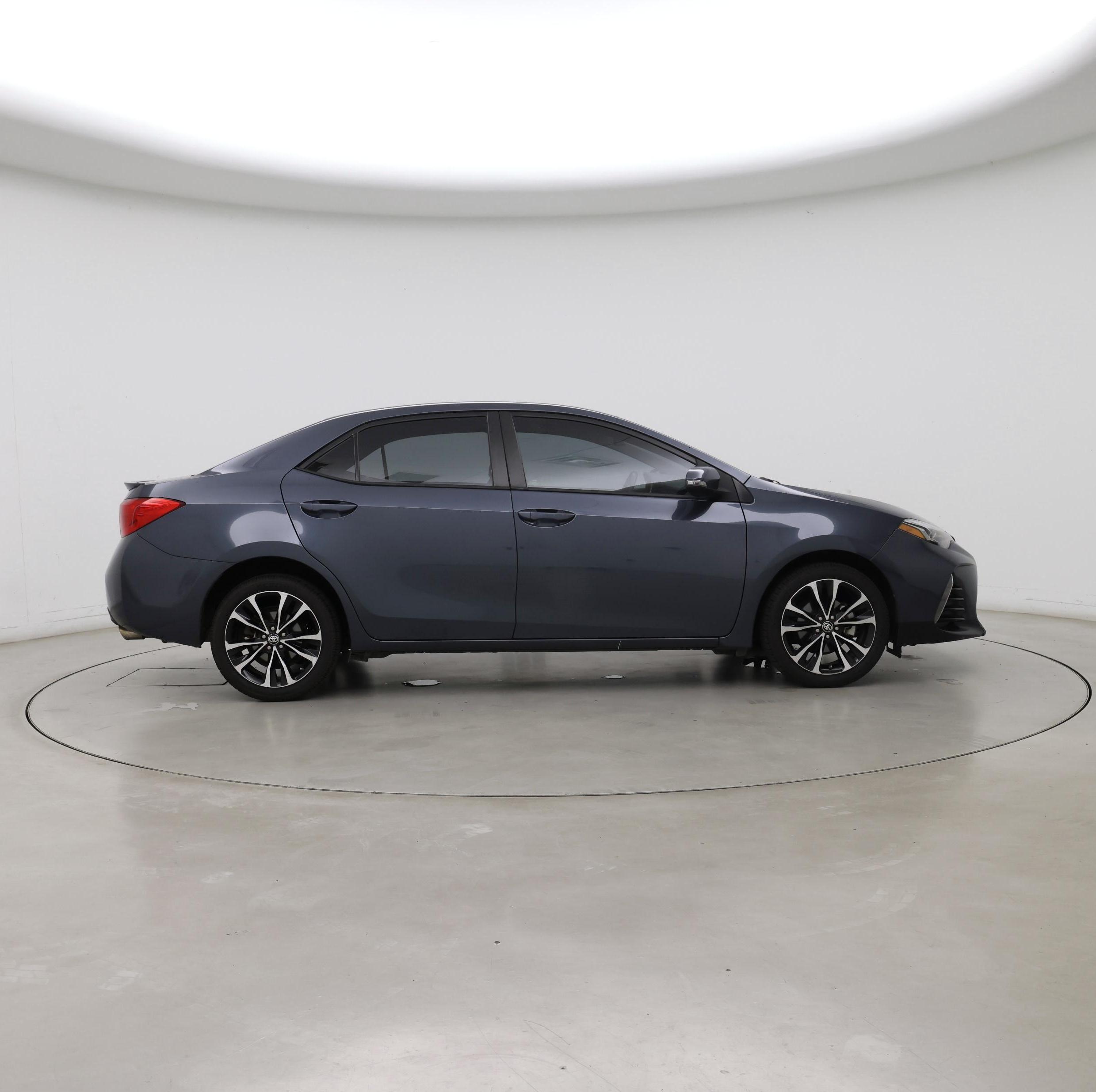 Thumbnail: 2017 Toyota Corolla - 7