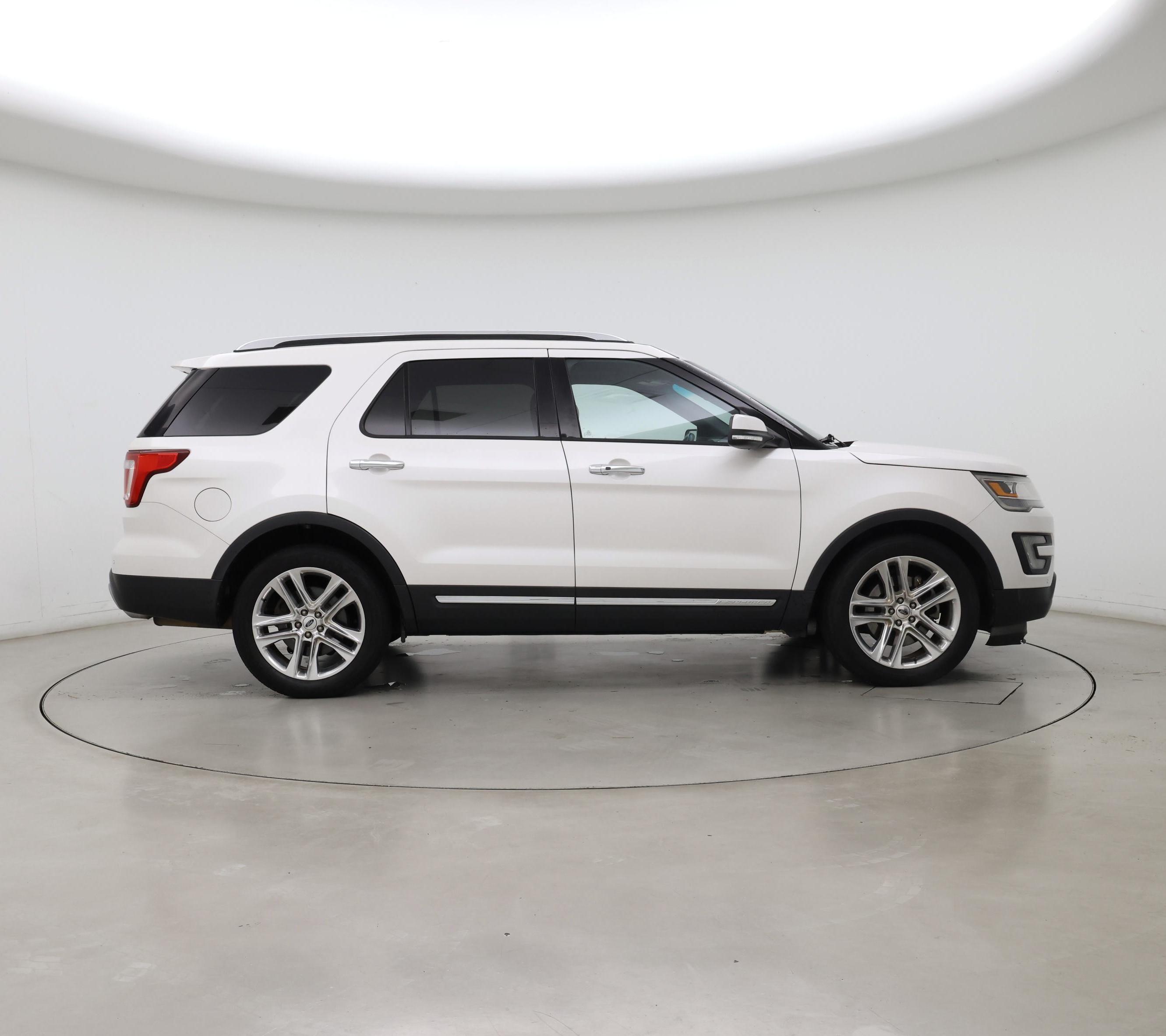 Thumbnail: 2016 Ford Explorer - 7