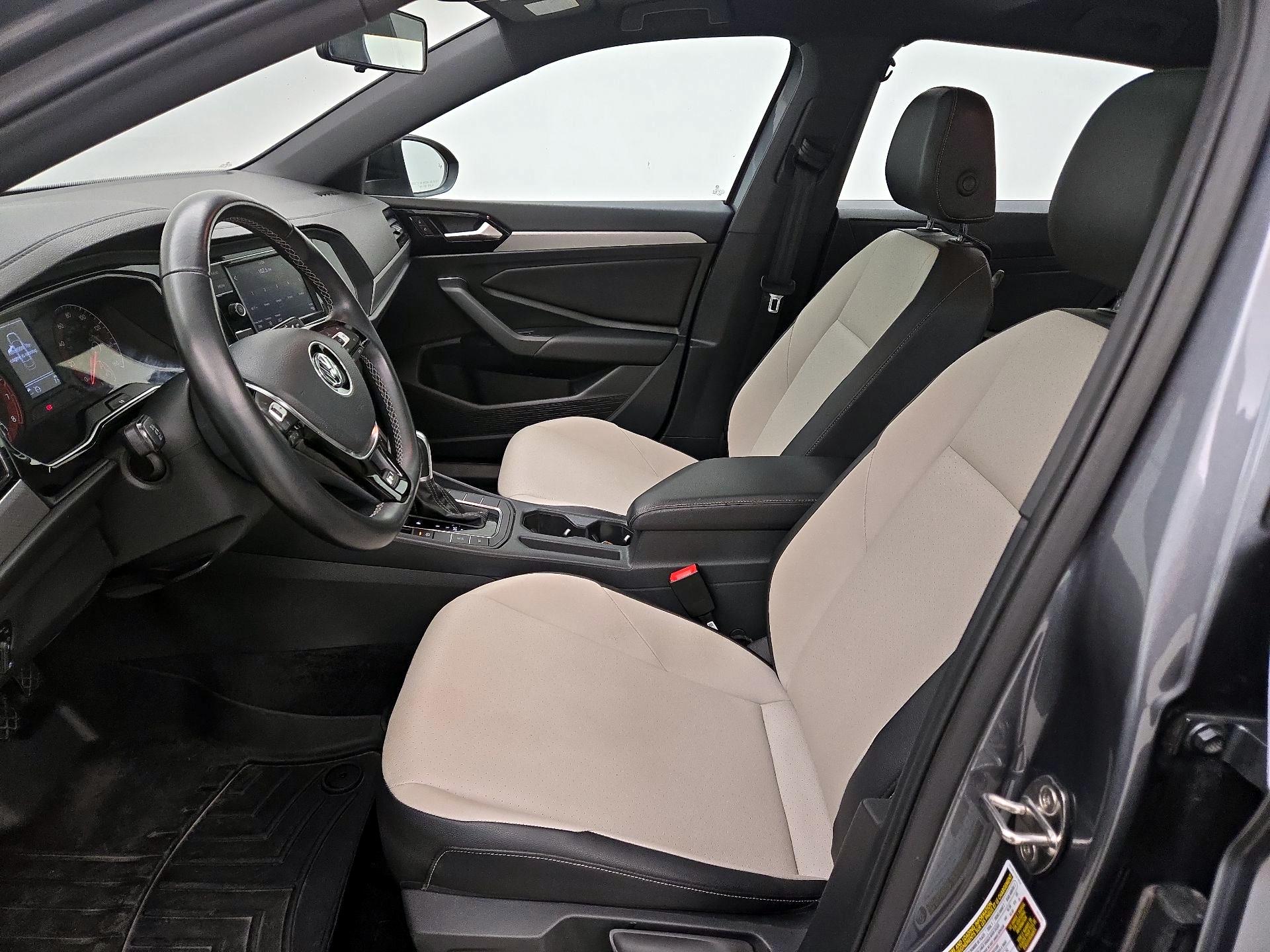 Thumbnail: 2019 Volkswagen Jetta - 11