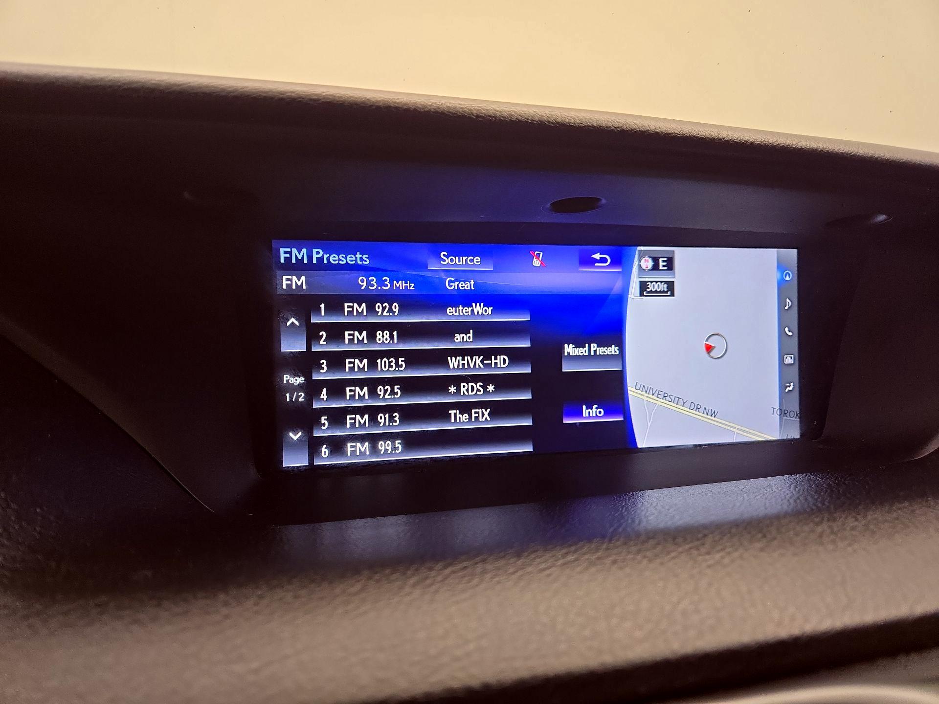 Thumbnail: 2016 Lexus GS - 16