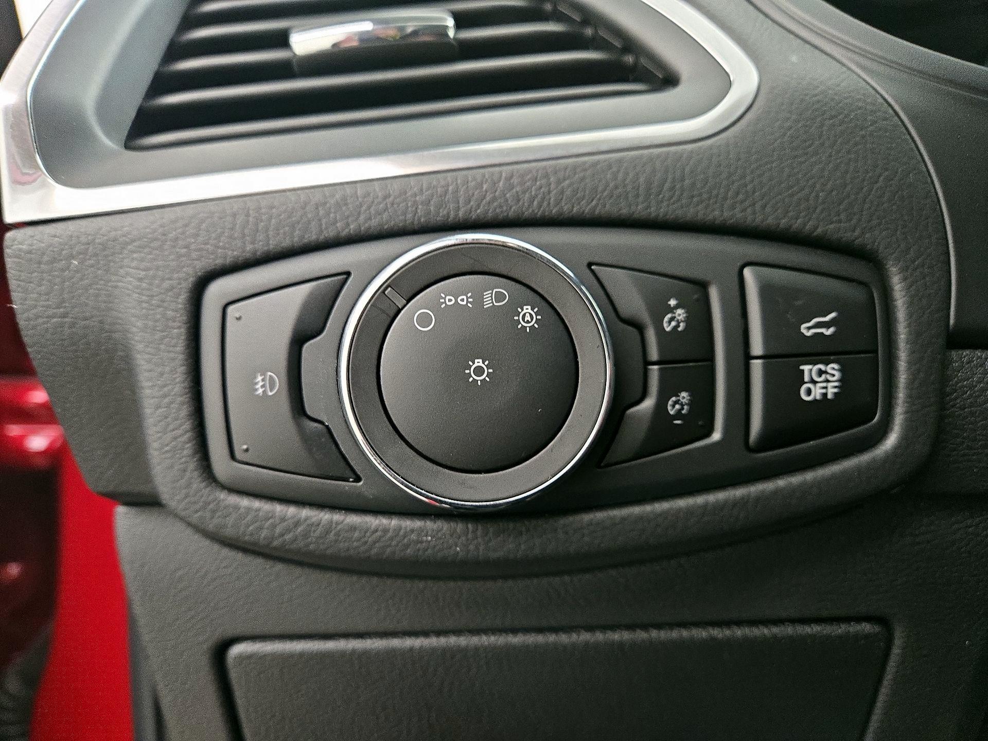 Thumbnail: 2023 Ford Edge - 13