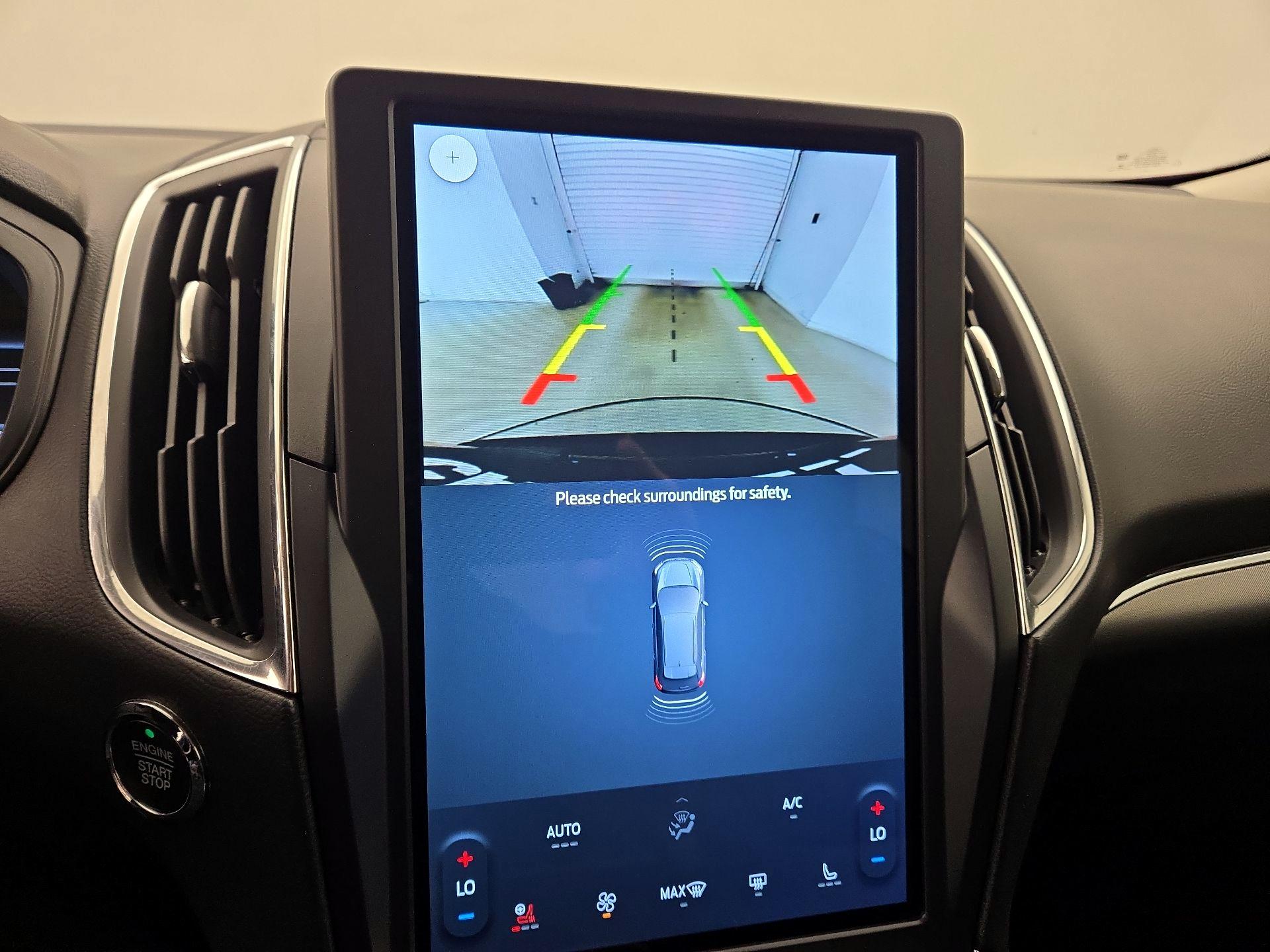 Thumbnail: 2023 Ford Edge - 14