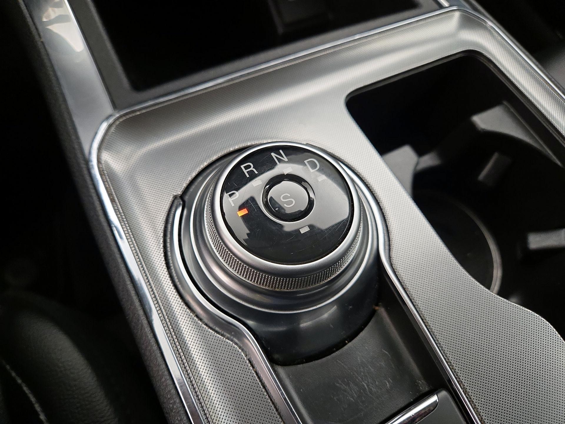 Thumbnail: 2023 Ford Edge - 17