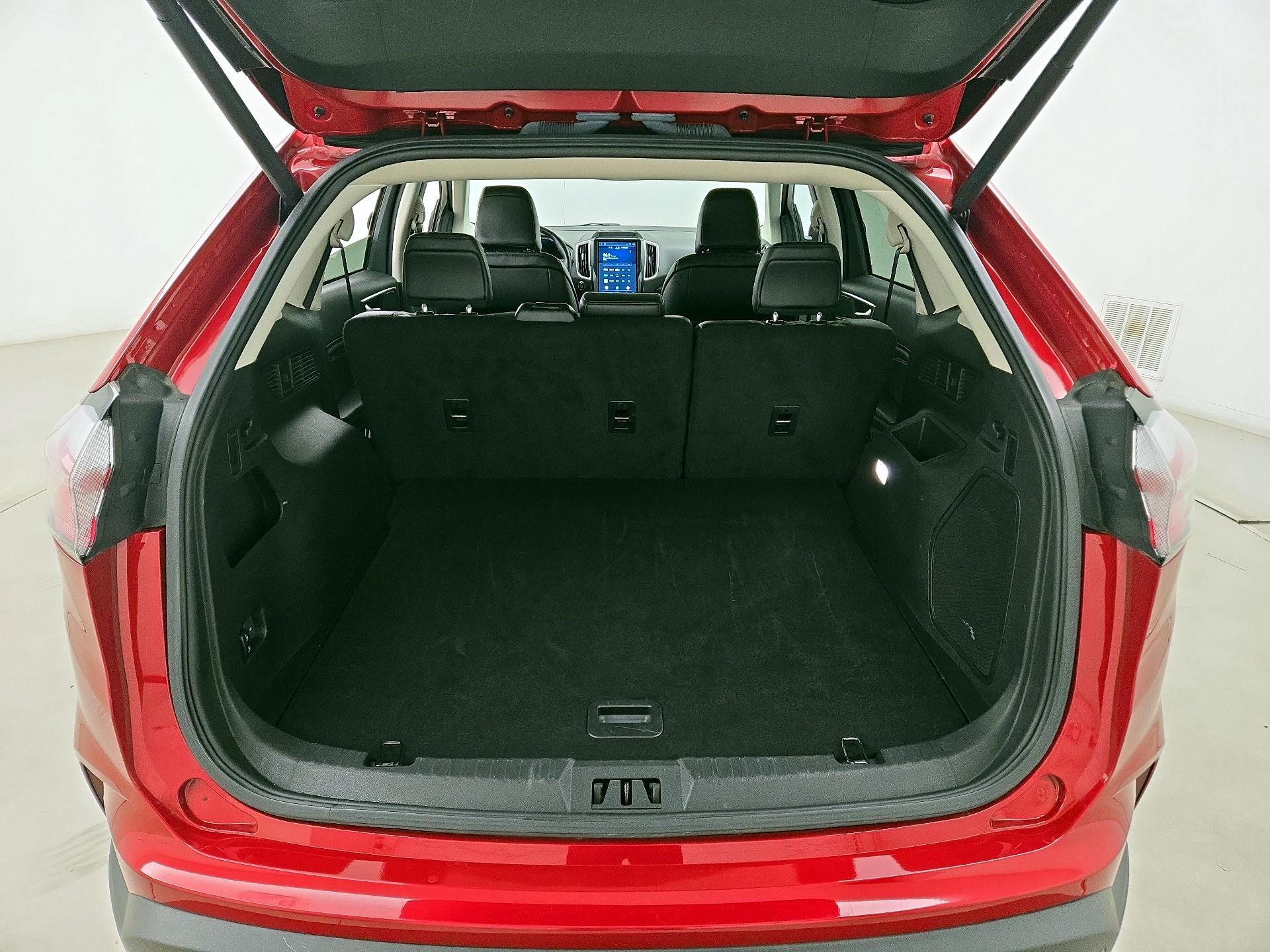 Thumbnail: 2023 Ford Edge - 20