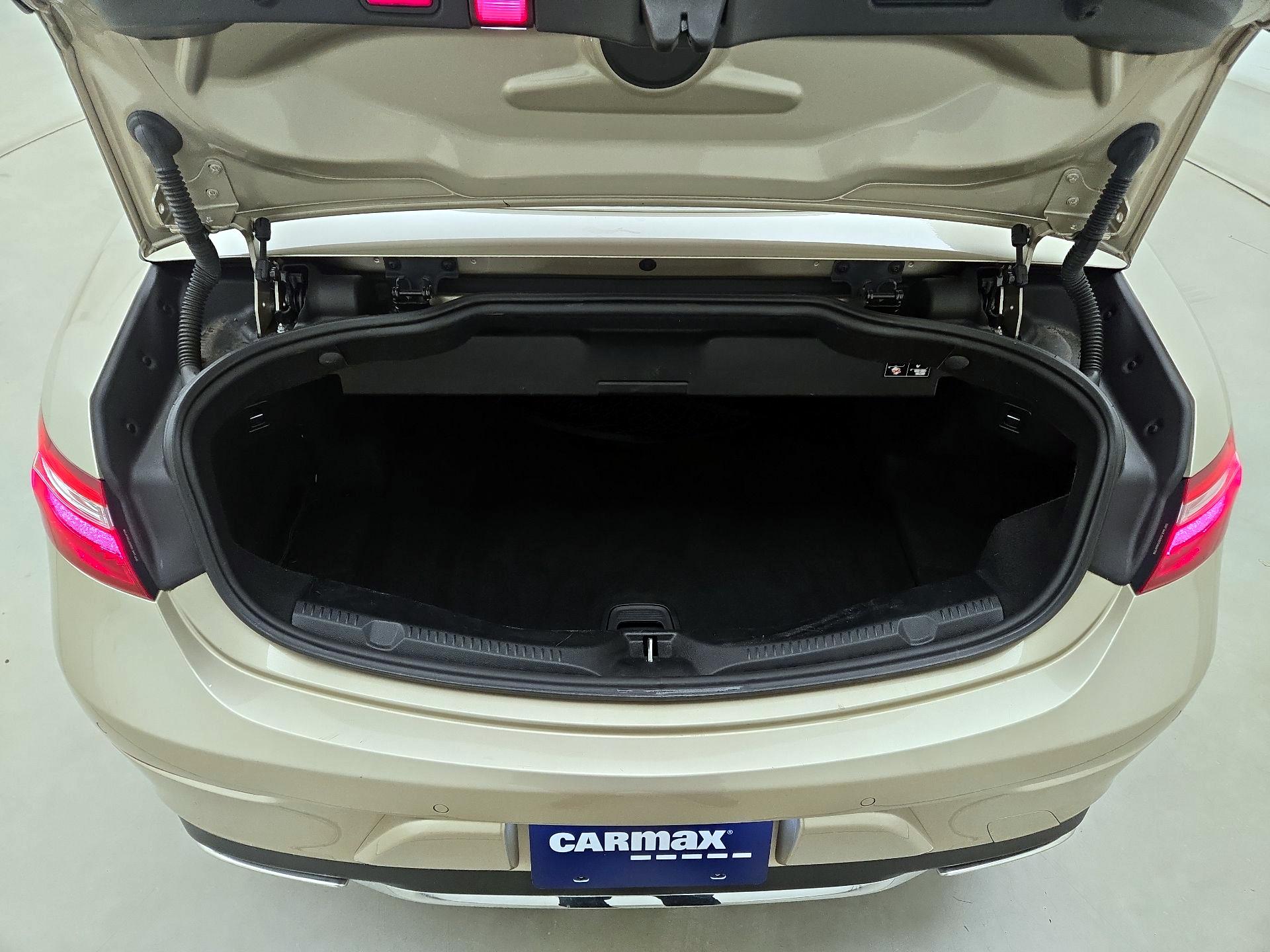 Thumbnail: 2018 Mercedes-Benz E-Class - 20