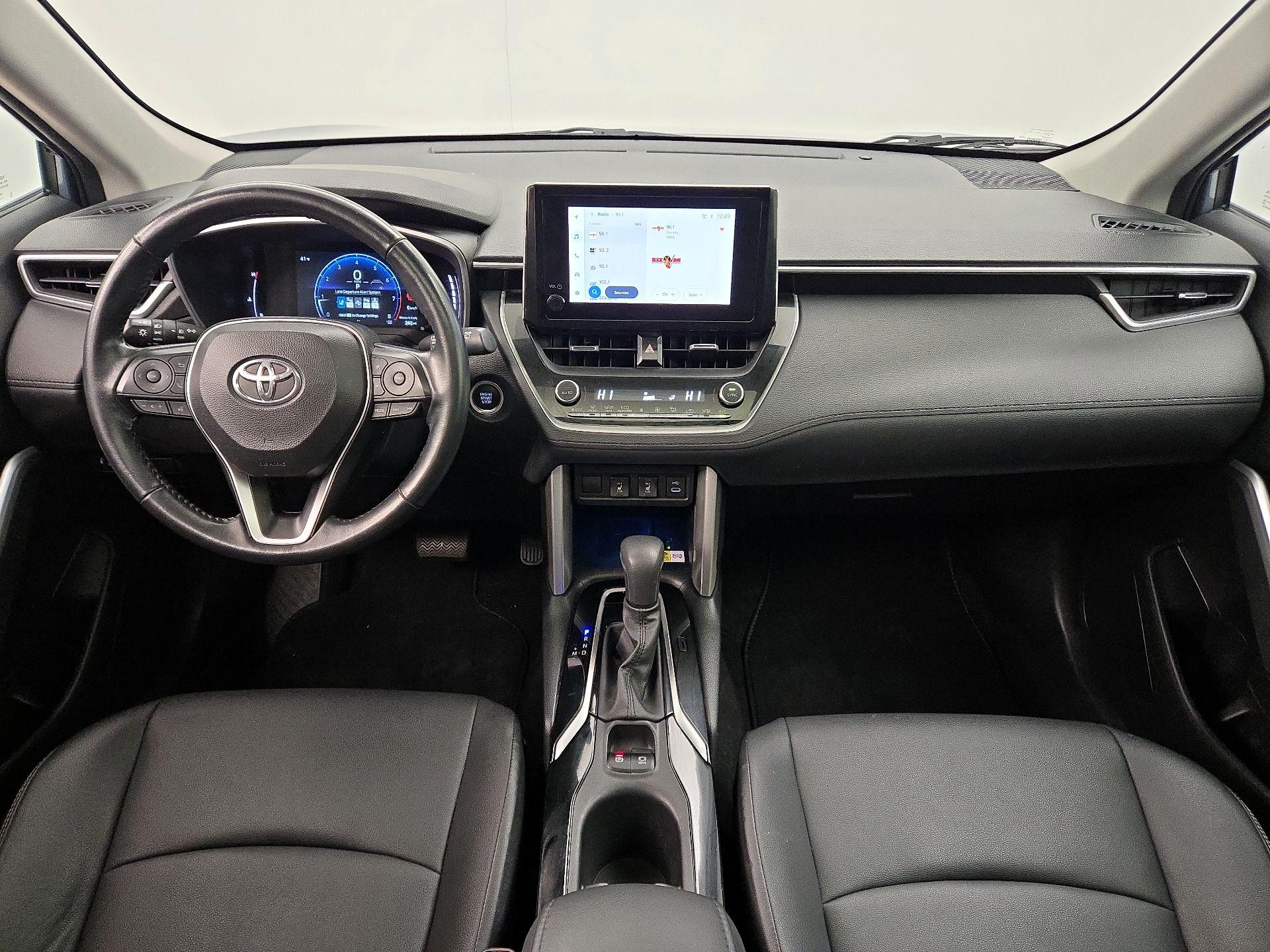 Thumbnail: 2023 Toyota Corolla Cross - 9