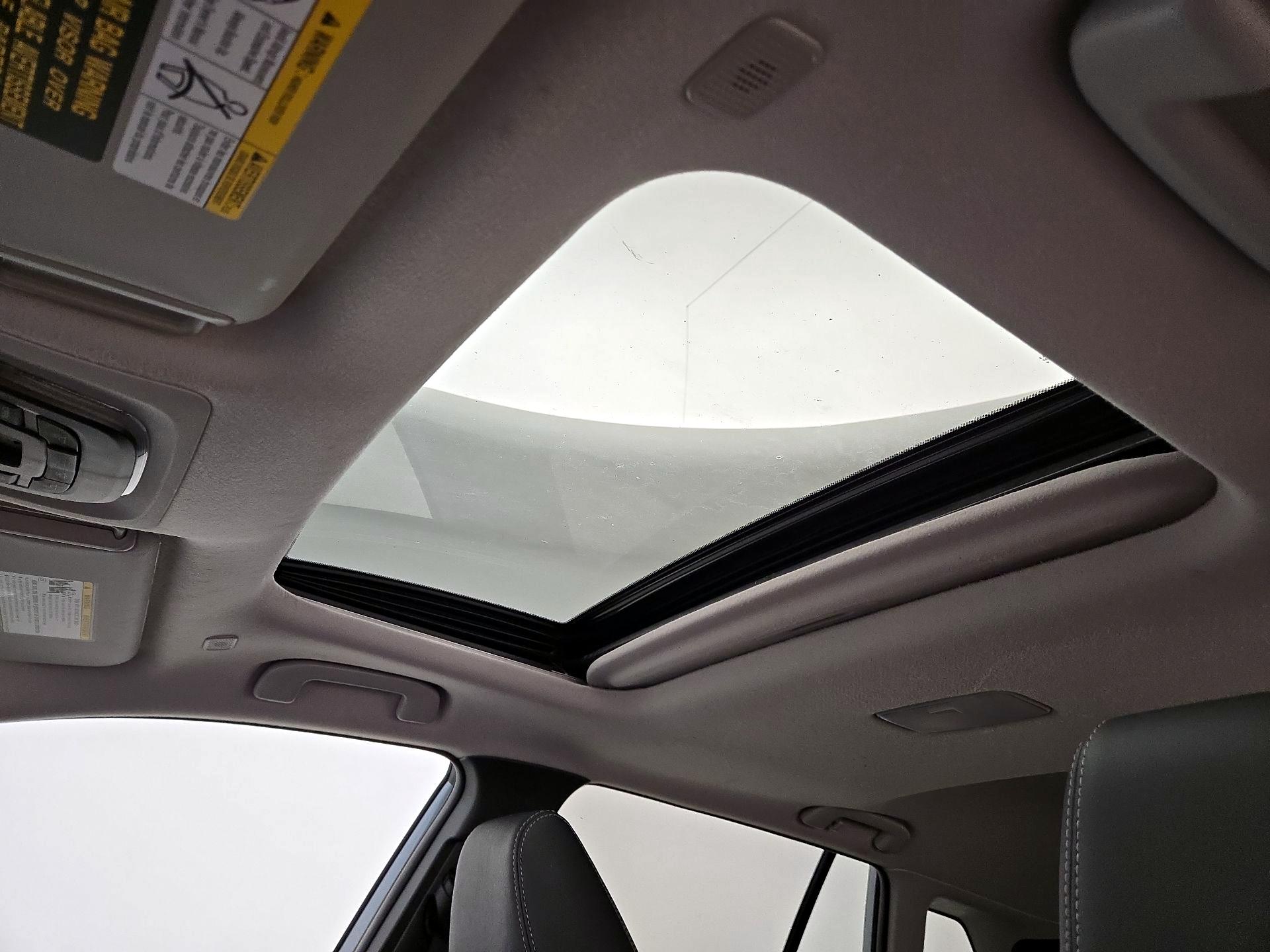 Thumbnail: 2023 Toyota Corolla Cross - 19