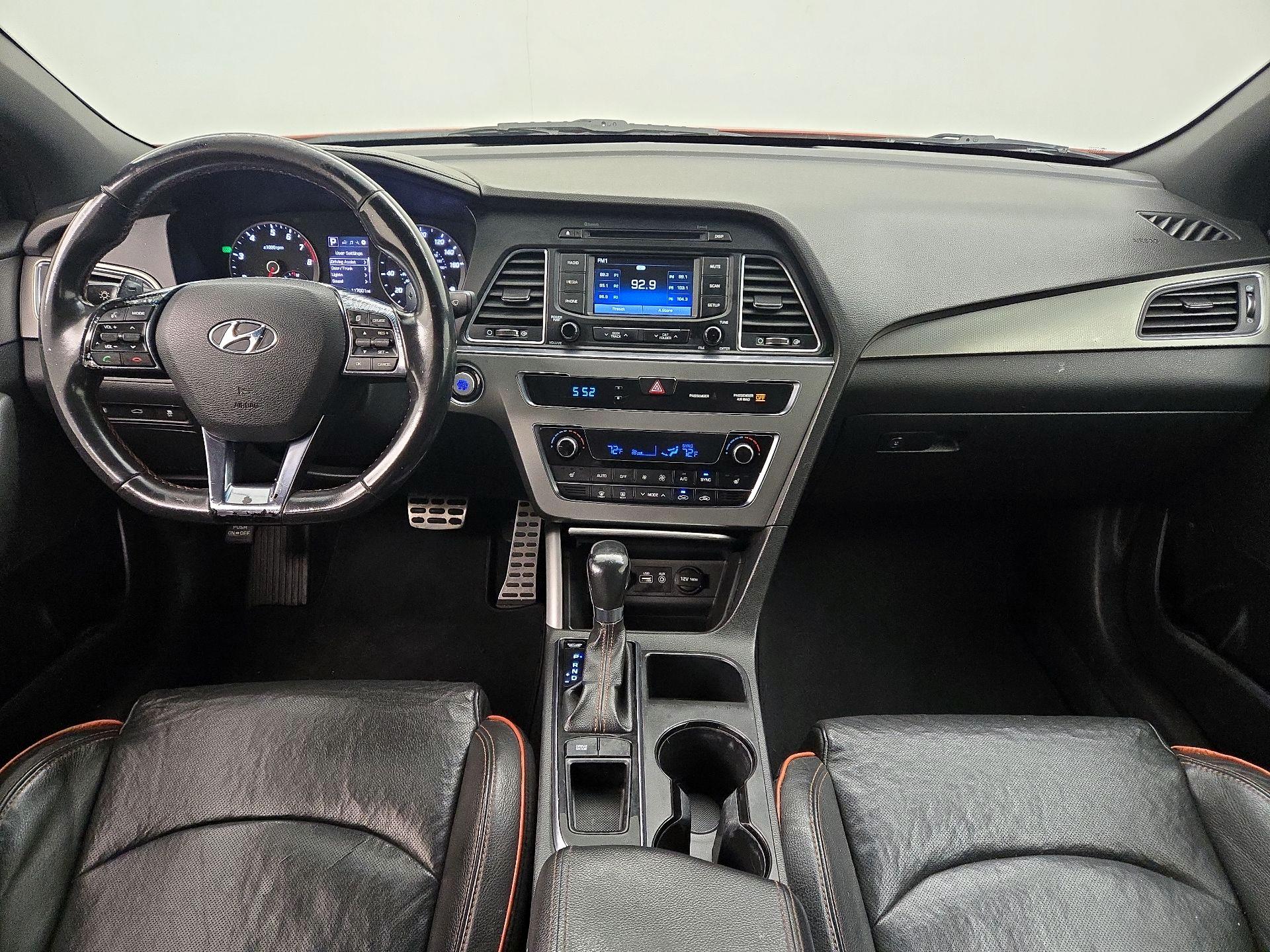 Thumbnail: 2015 Hyundai Sonata - 9