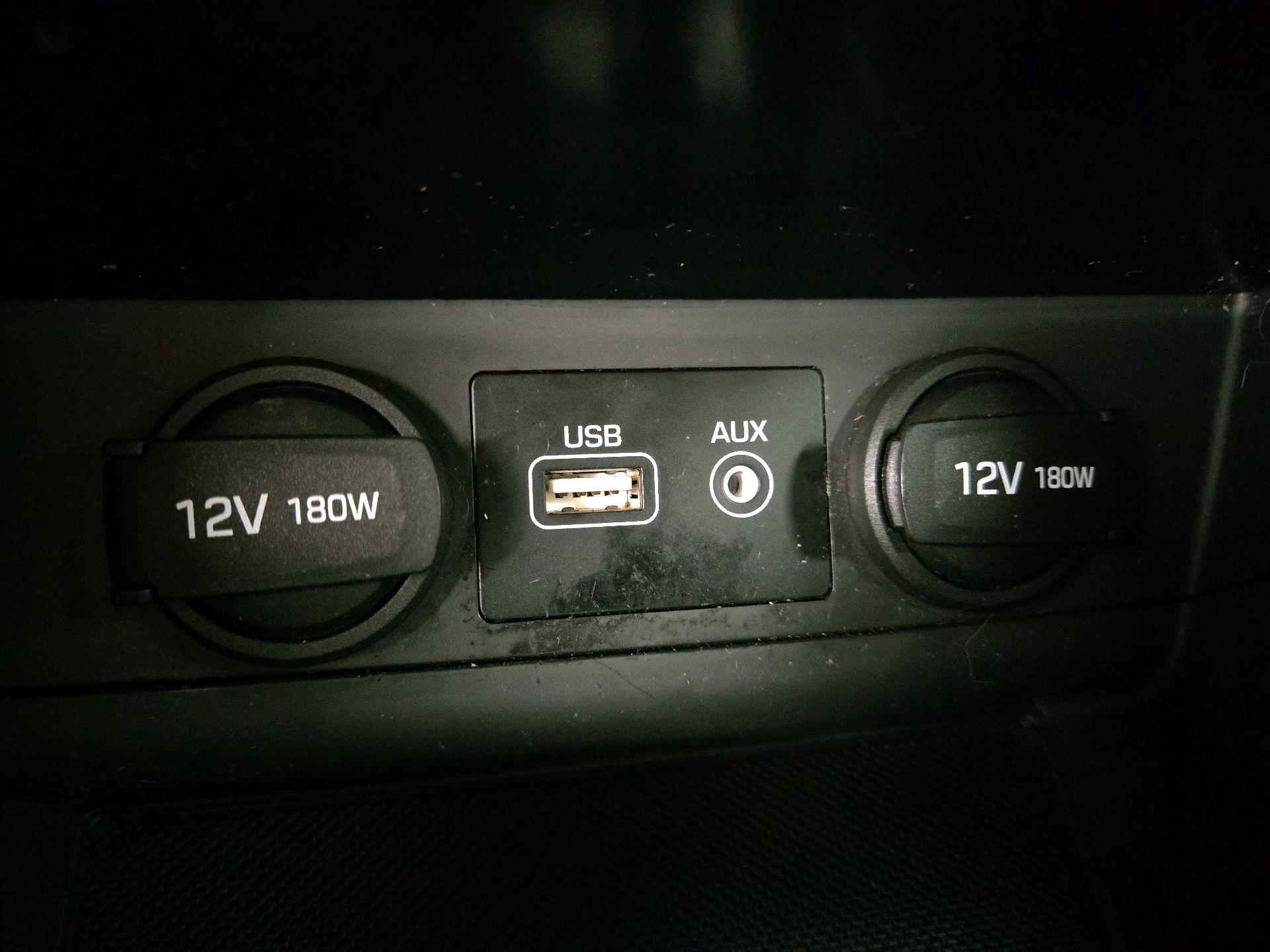 Thumbnail: 2015 Hyundai Sonata - 18