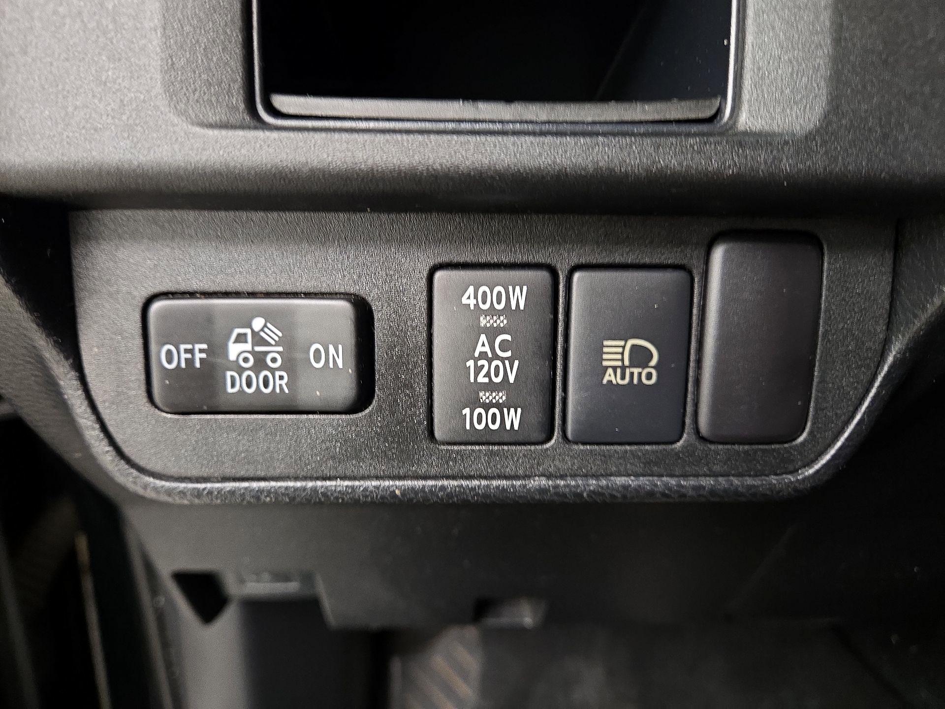 Thumbnail: 2019 Toyota Tacoma - 13