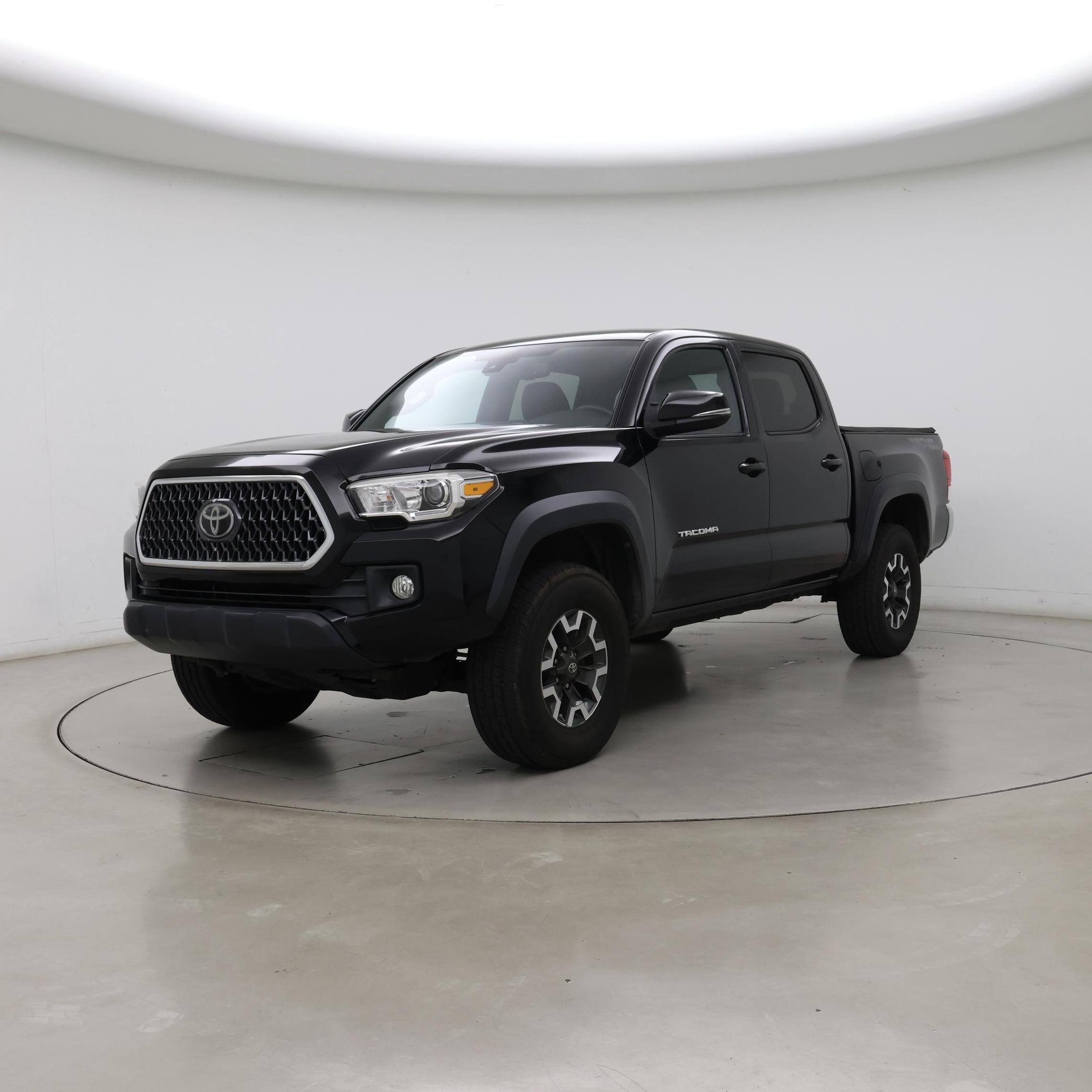 Thumbnail: 2019 Toyota Tacoma - 4