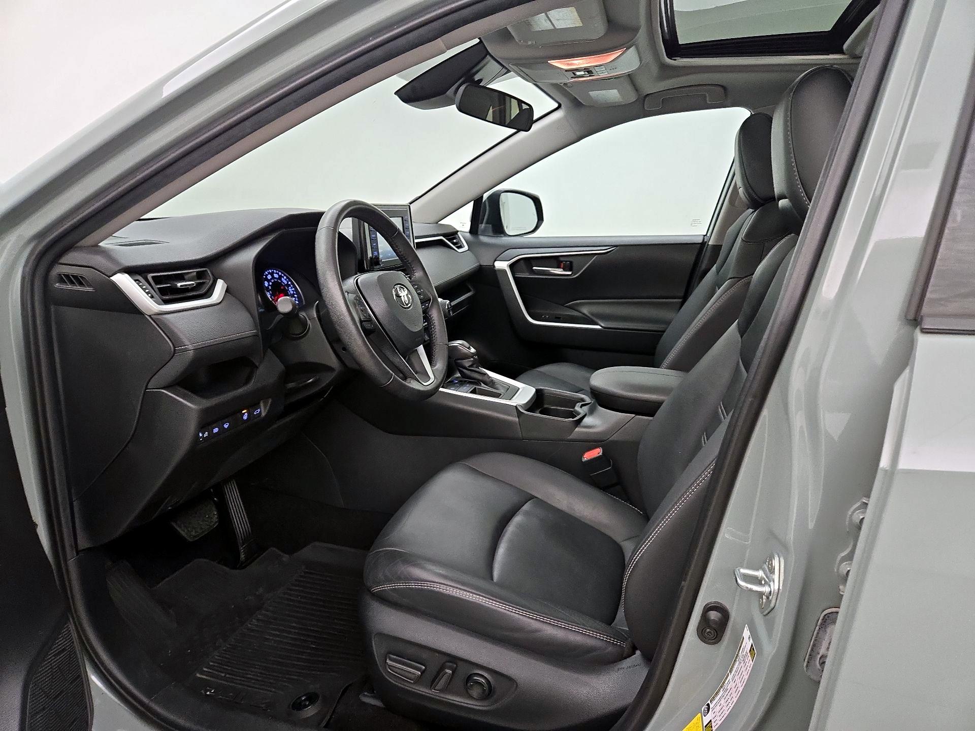 Thumbnail: 2021 Toyota RAV4 - 11