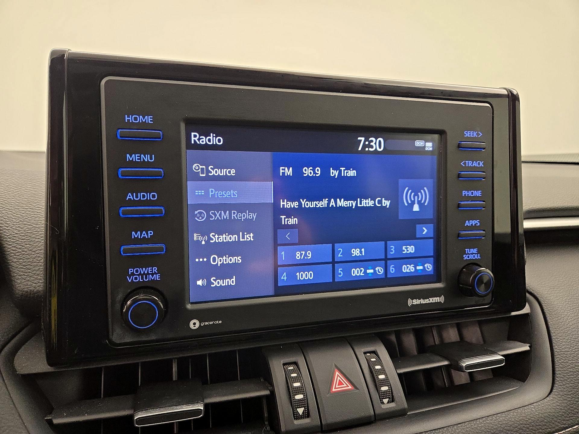 Thumbnail: 2021 Toyota RAV4 - 15