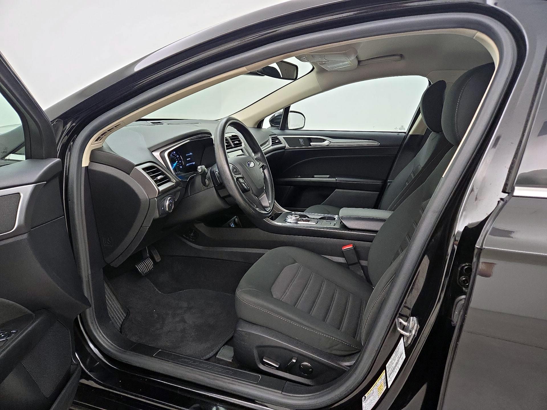 Thumbnail: 2019 Ford Fusion - 11