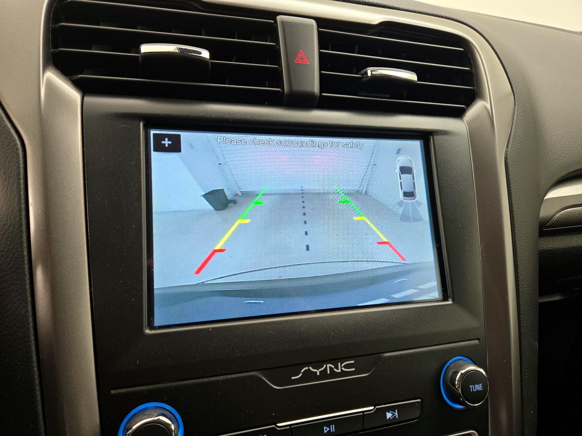 Thumbnail: 2019 Ford Fusion - 14