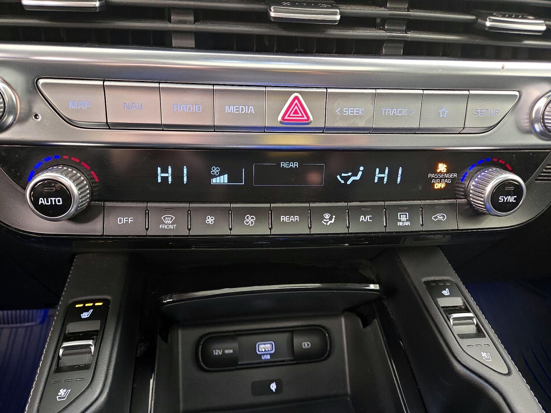 Thumbnail: 2021 Kia Telluride - 17