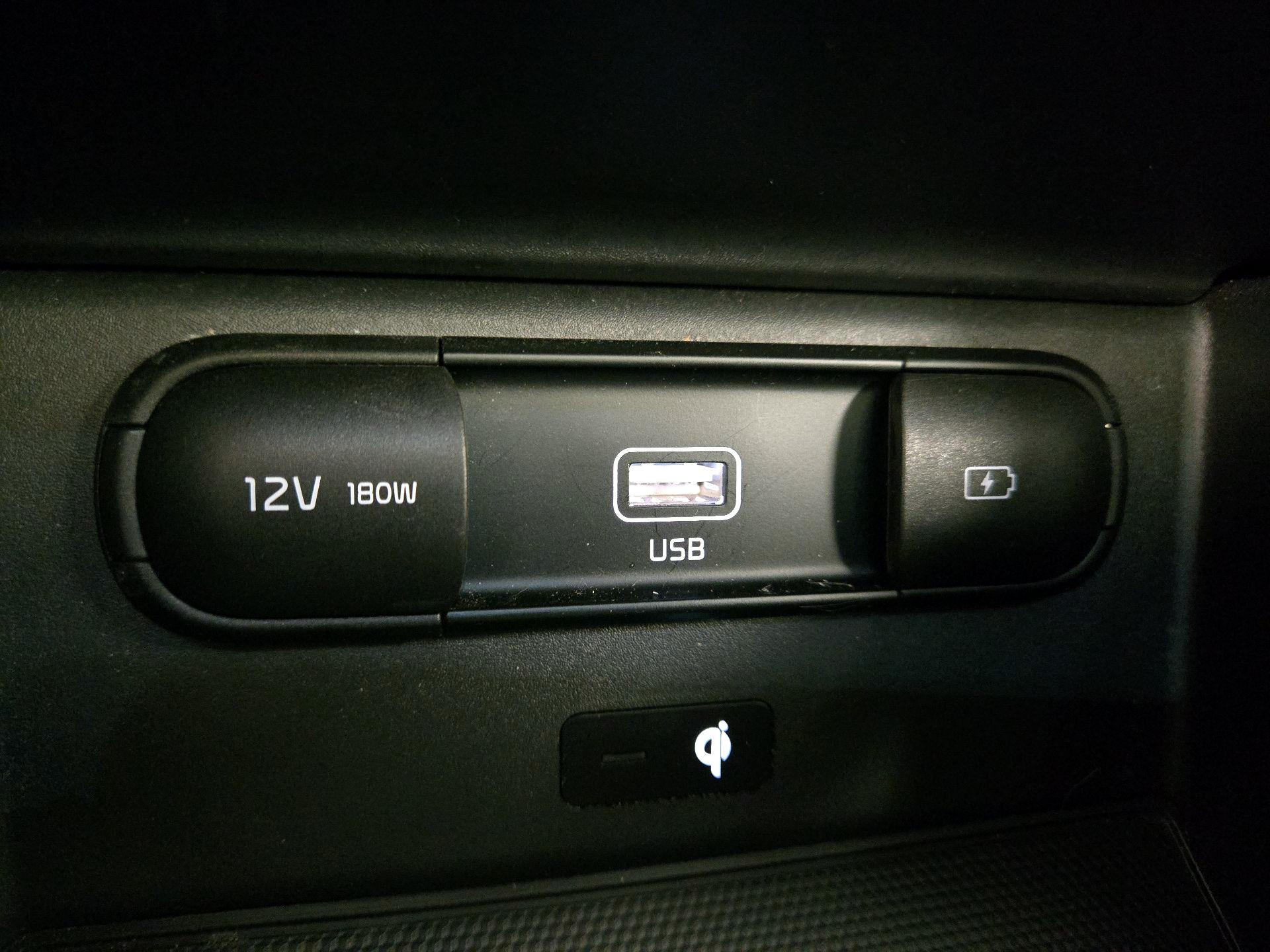 Thumbnail: 2021 Kia Telluride - 19