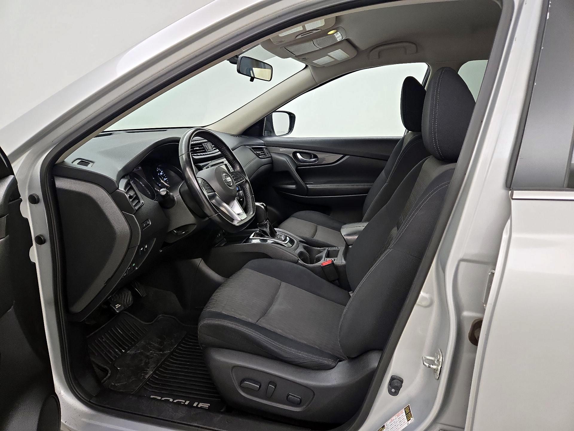 Thumbnail: 2018 Nissan Rogue - 11