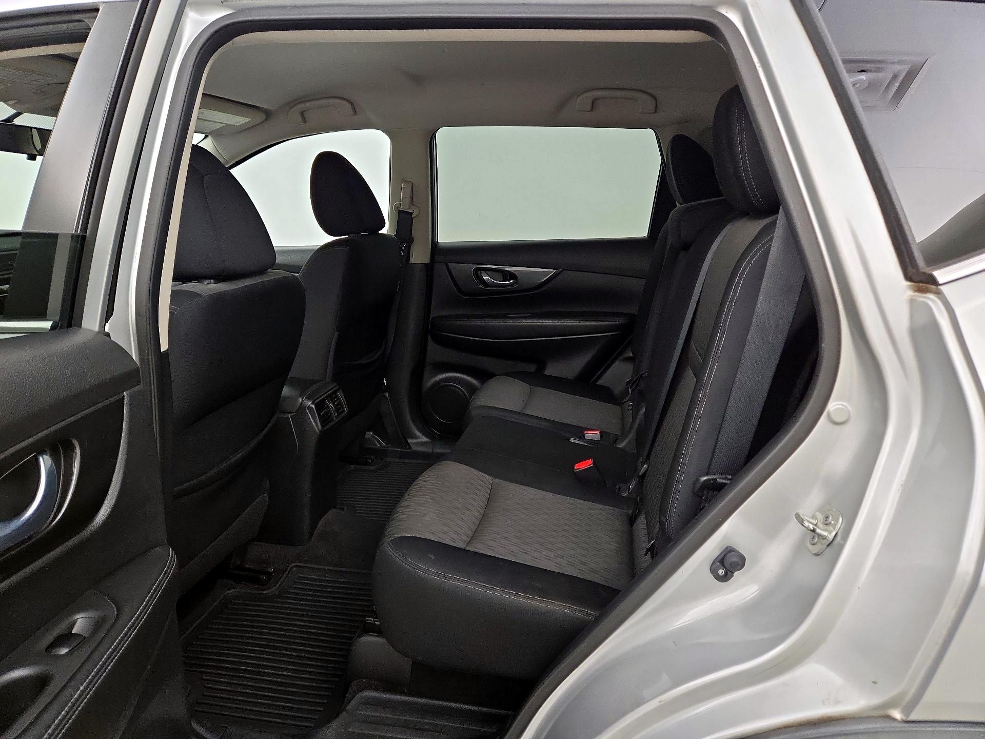 Thumbnail: 2018 Nissan Rogue - 19