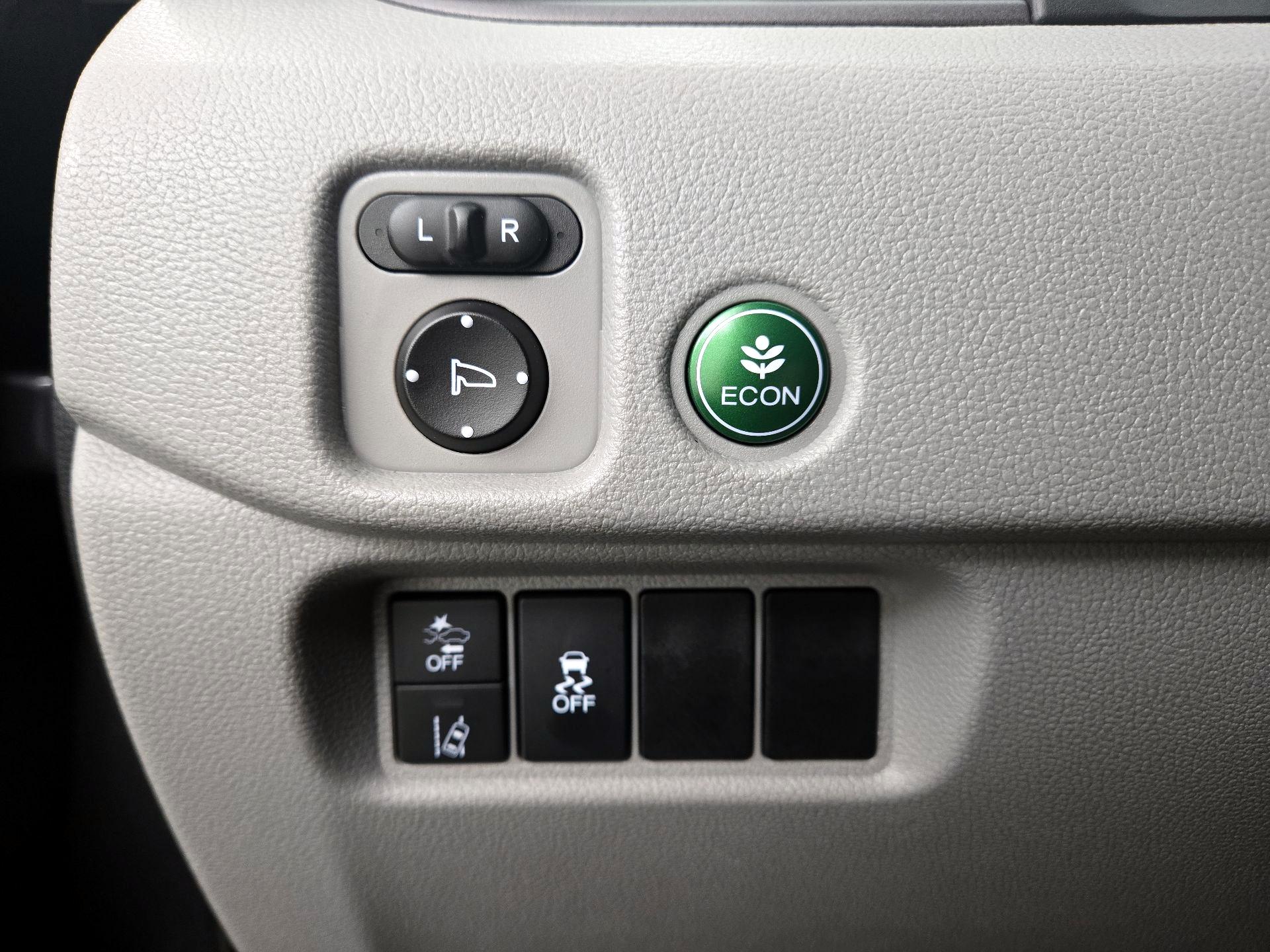 Thumbnail: 2019 Honda Pilot - 13