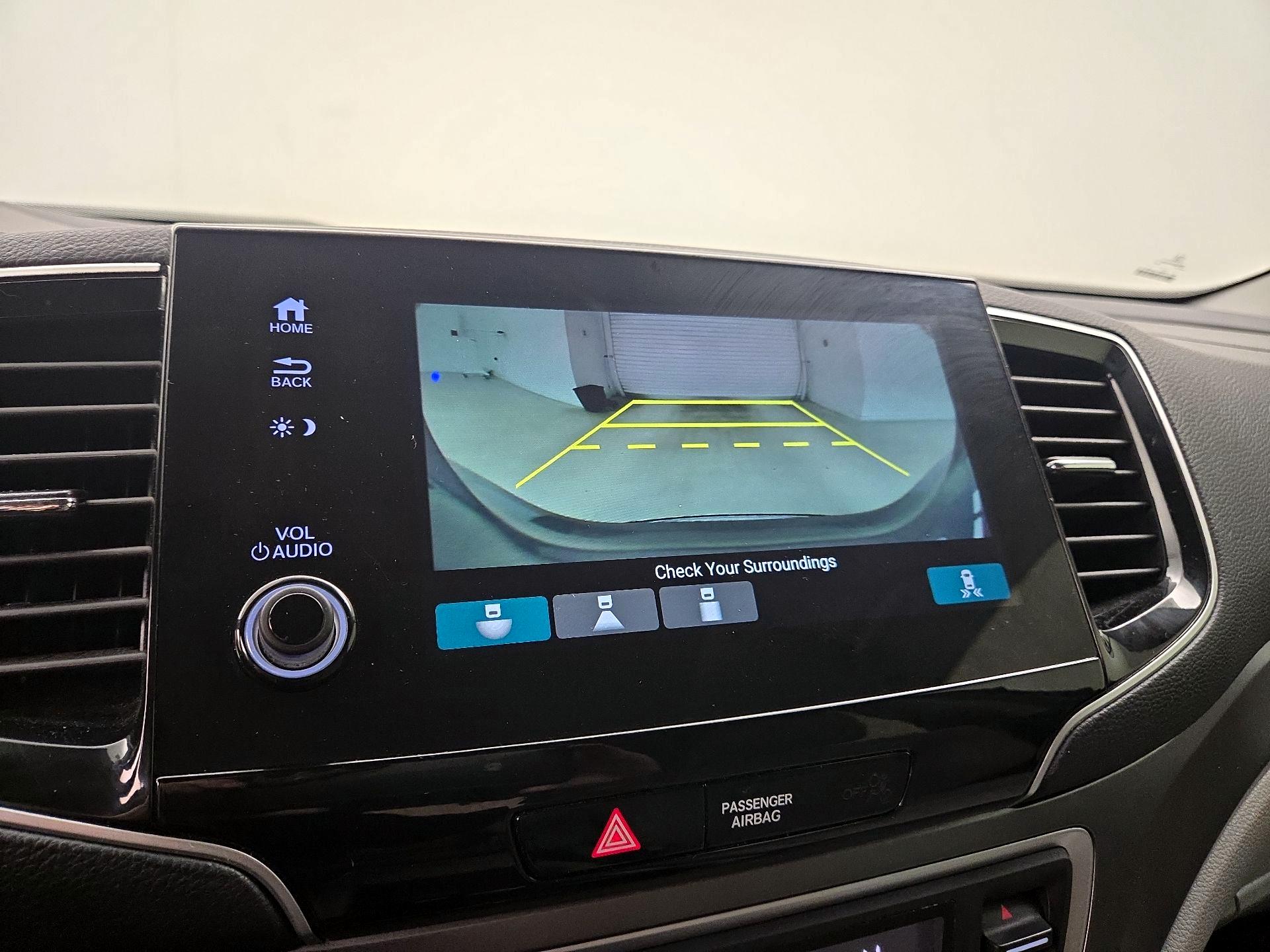 Thumbnail: 2019 Honda Pilot - 14