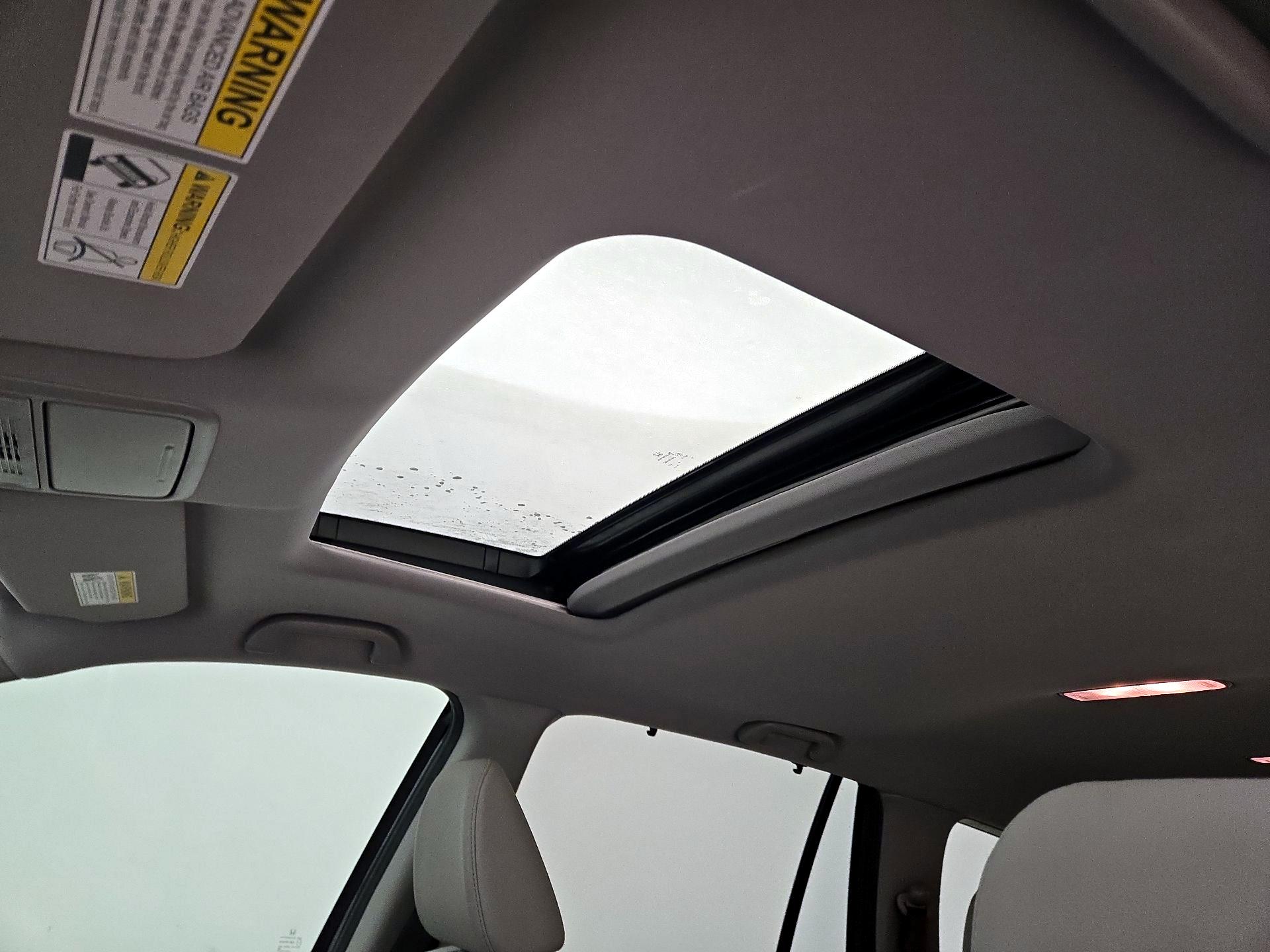 Thumbnail: 2019 Honda Pilot - 19