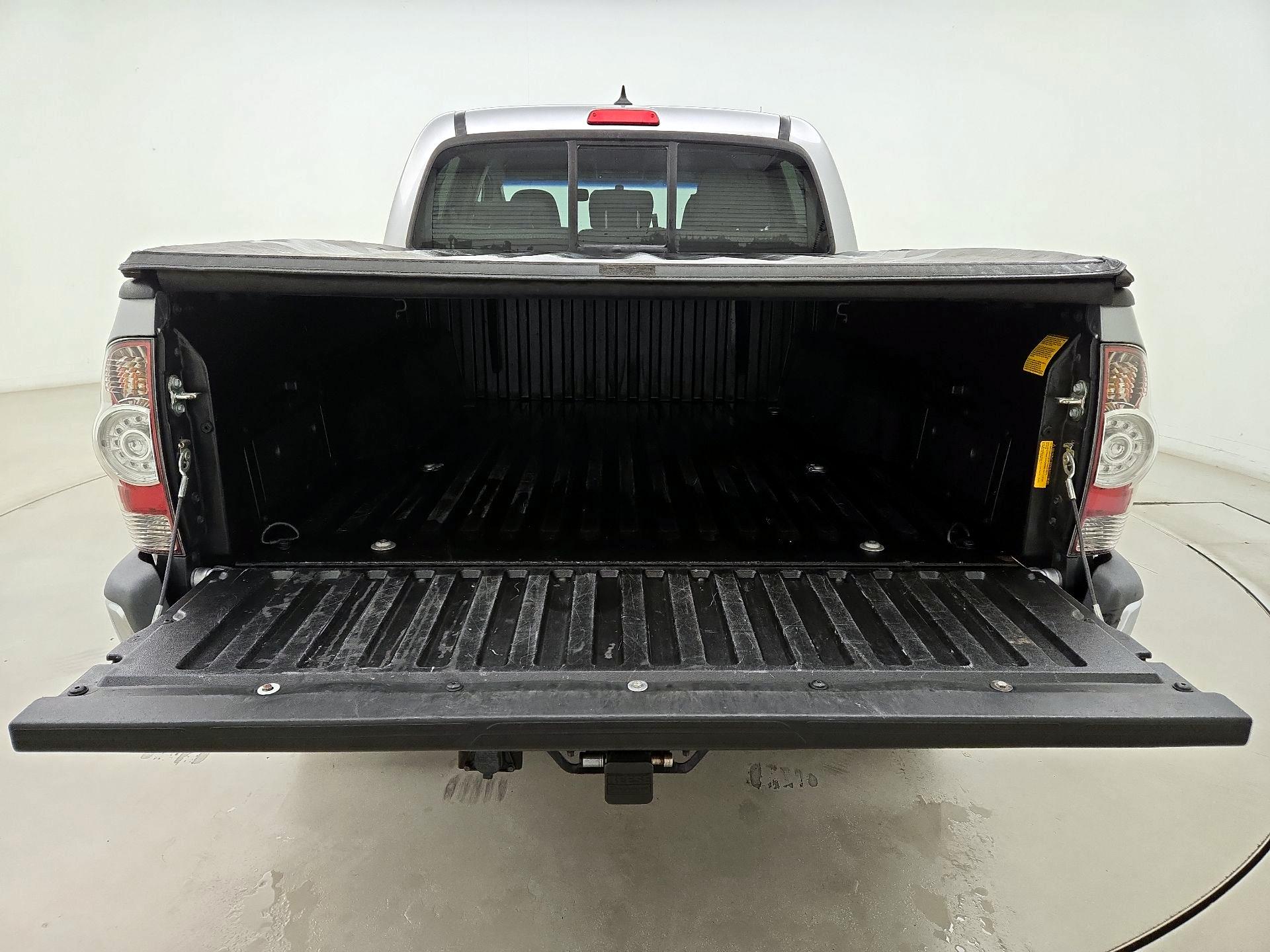 Thumbnail: 2014 Toyota Tacoma - 20