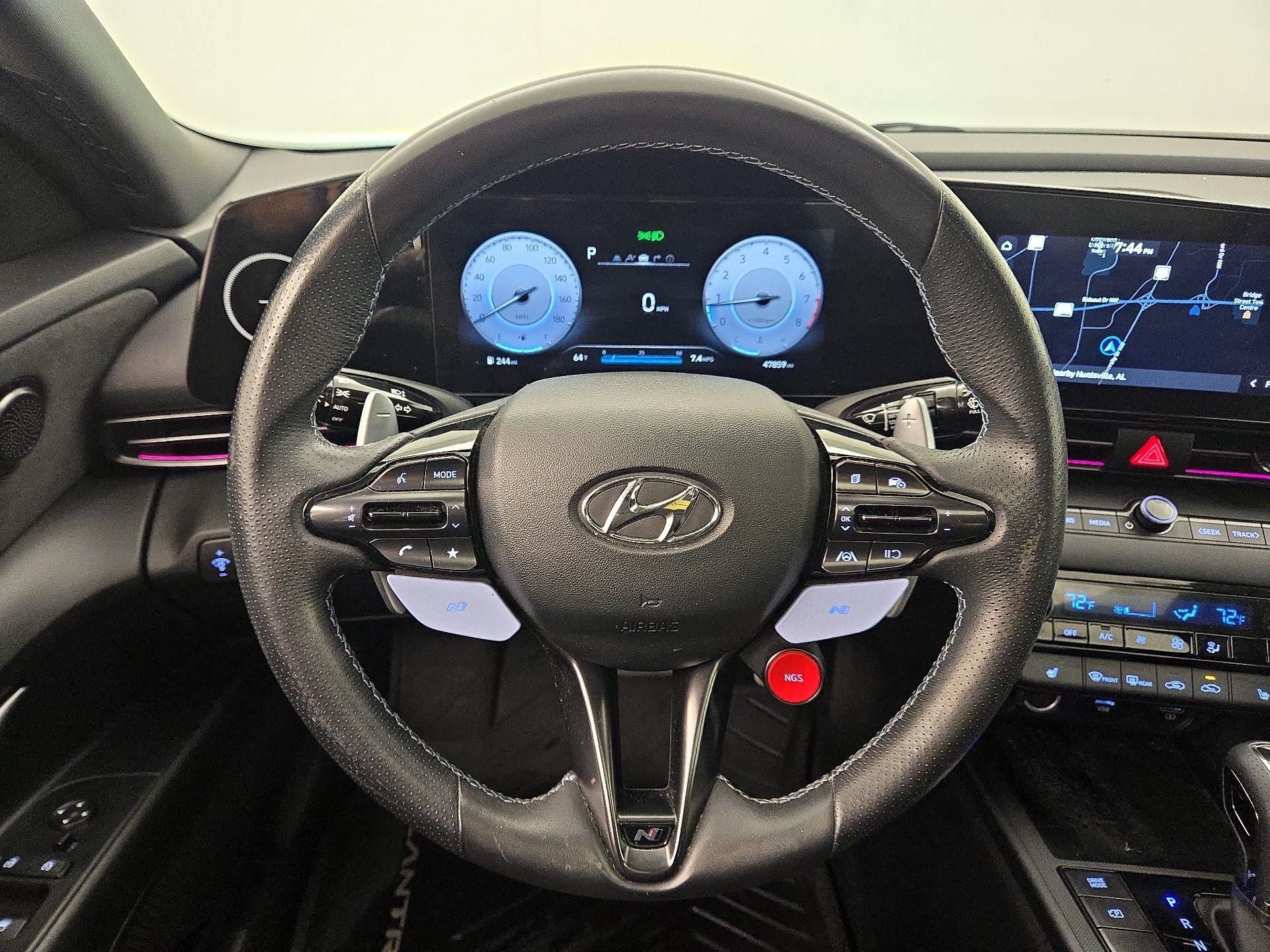 Thumbnail: 2022 Hyundai Elantra - 10