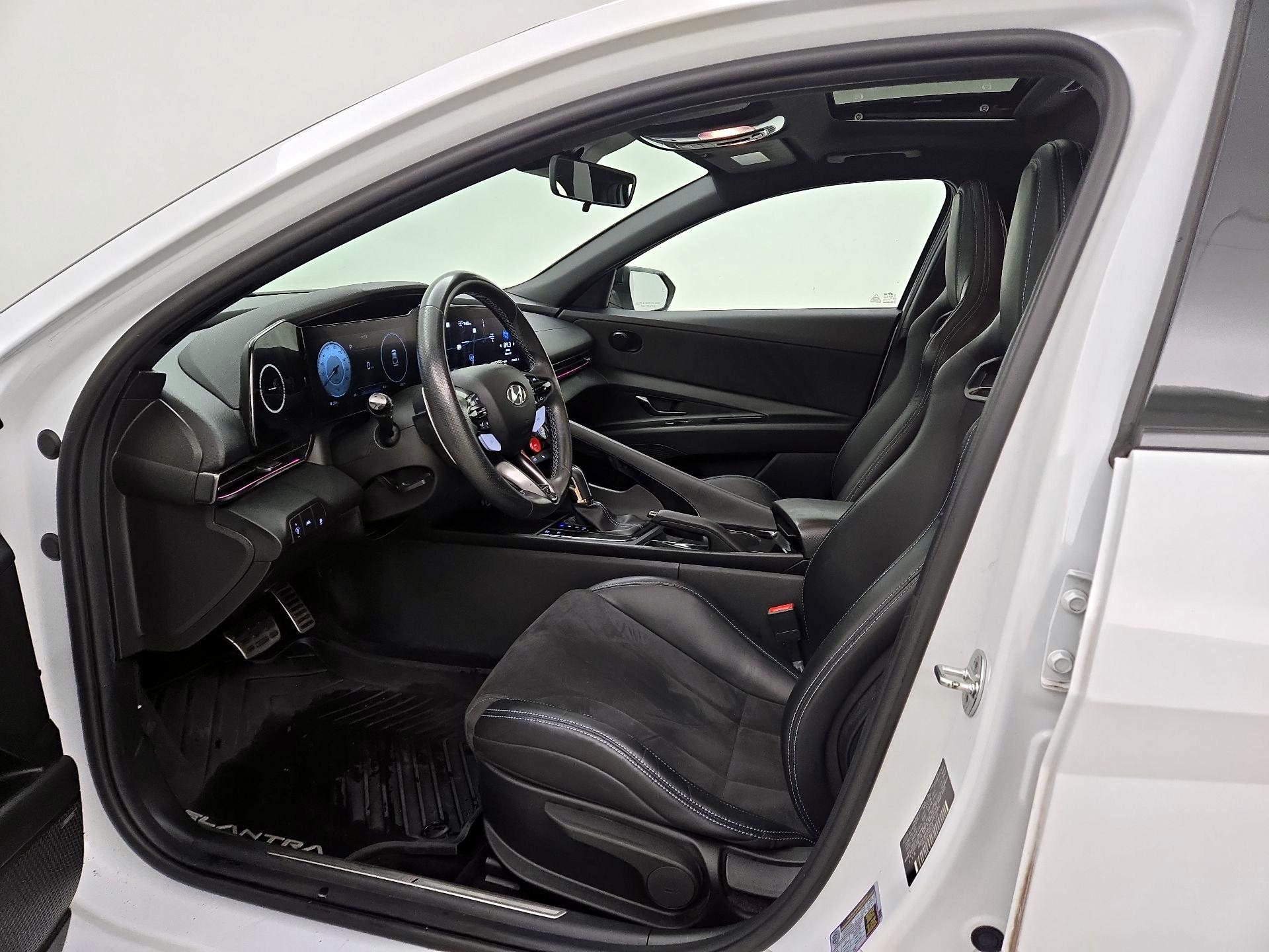 Thumbnail: 2022 Hyundai Elantra - 11