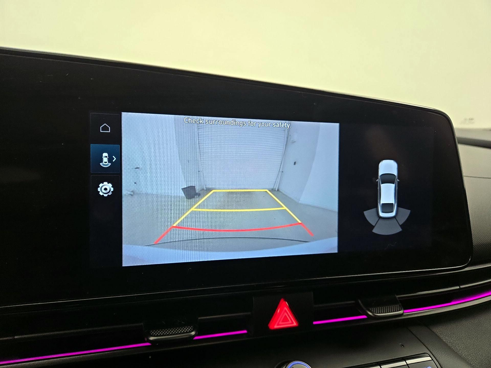 Thumbnail: 2022 Hyundai Elantra - 15