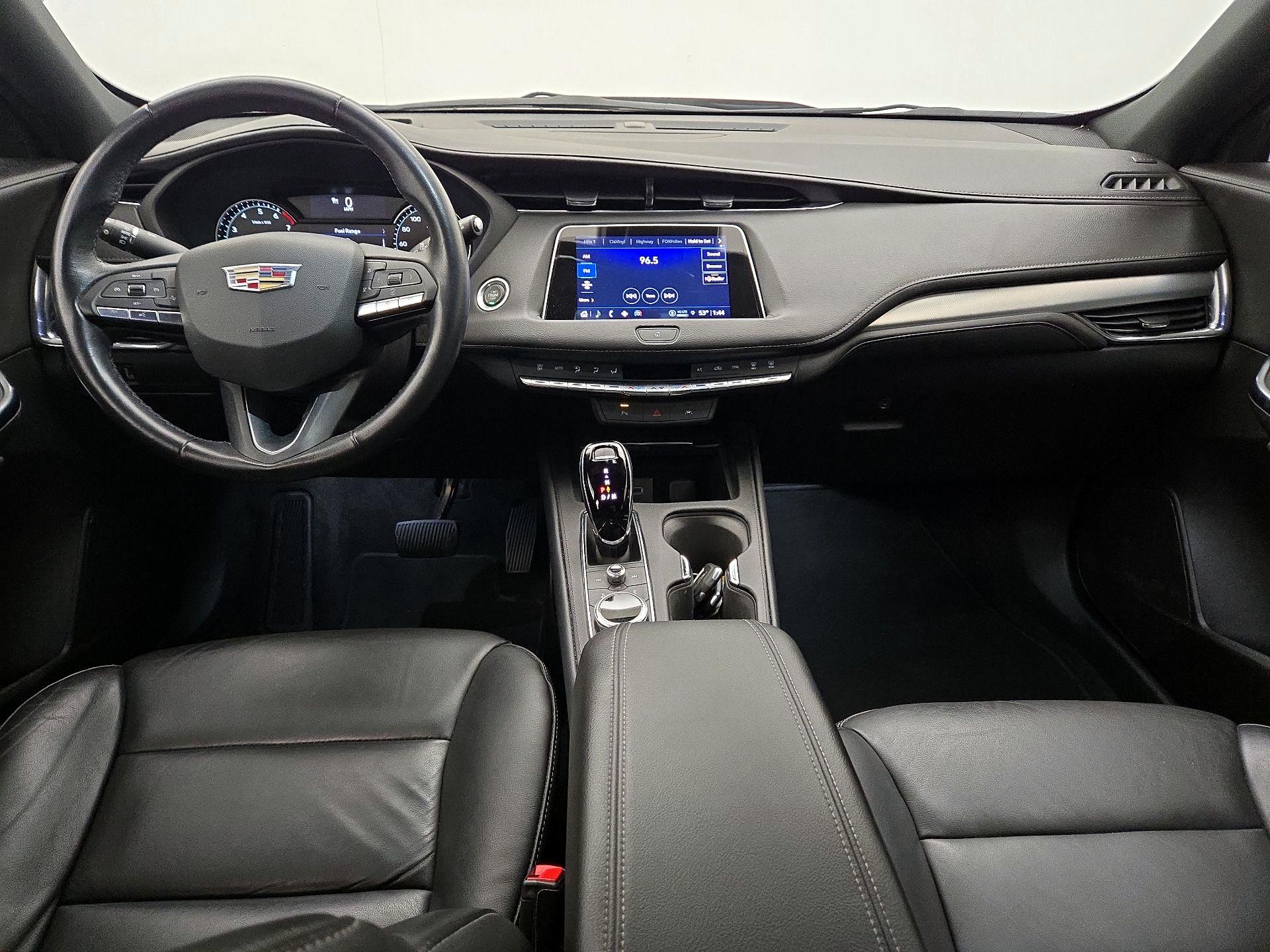 Thumbnail: 2023 Cadillac XT4 - 9